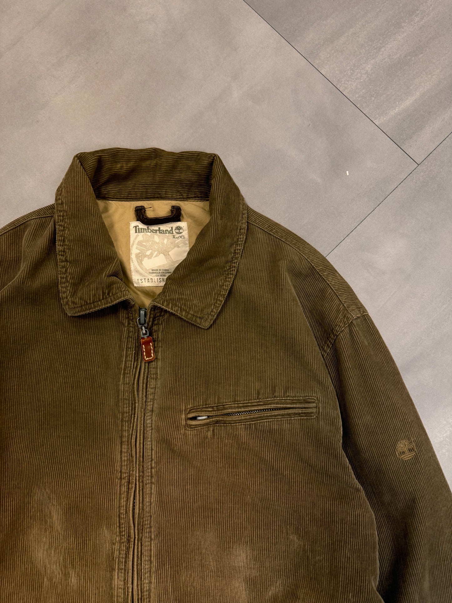 TIMBERLAND CORDUROY TRUCKER JACKET - LARGE