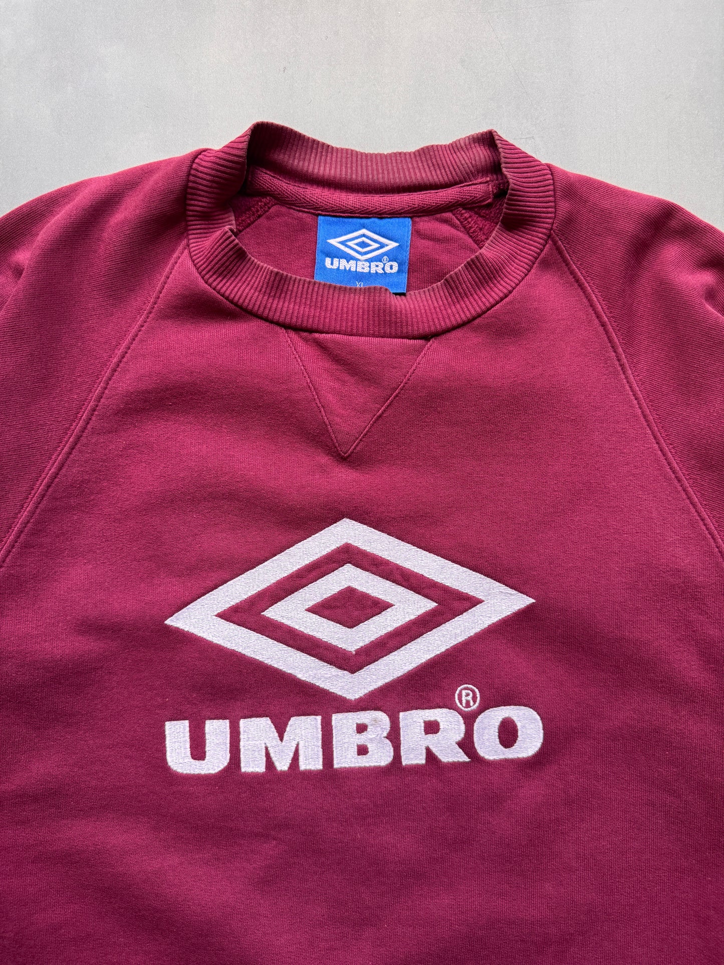 VINTAGE UMBRO MAROON SWEATER - L