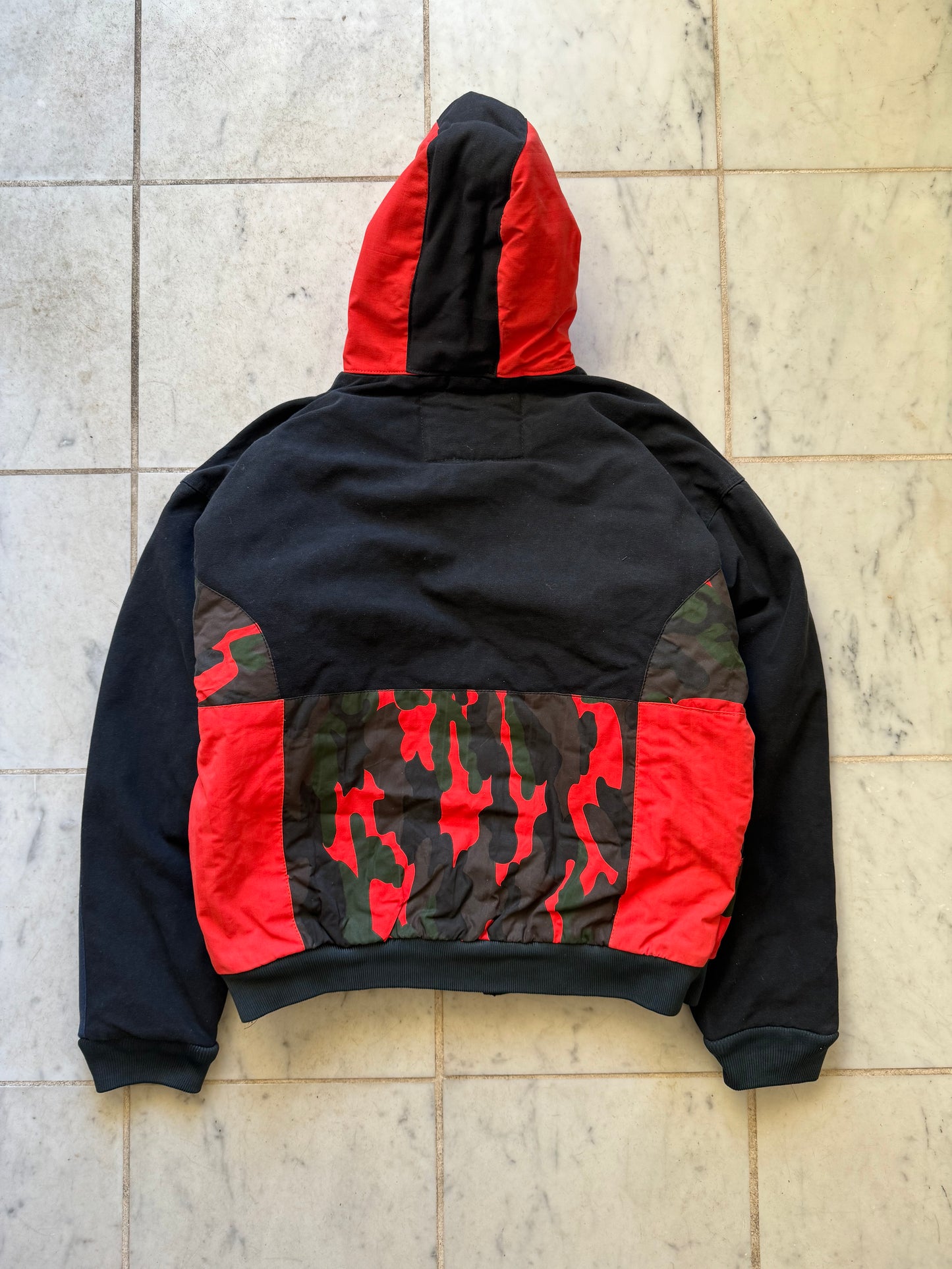 CARHARTT REWORKED CAMO PATTERN ACTIVE JACKET - LARGE
