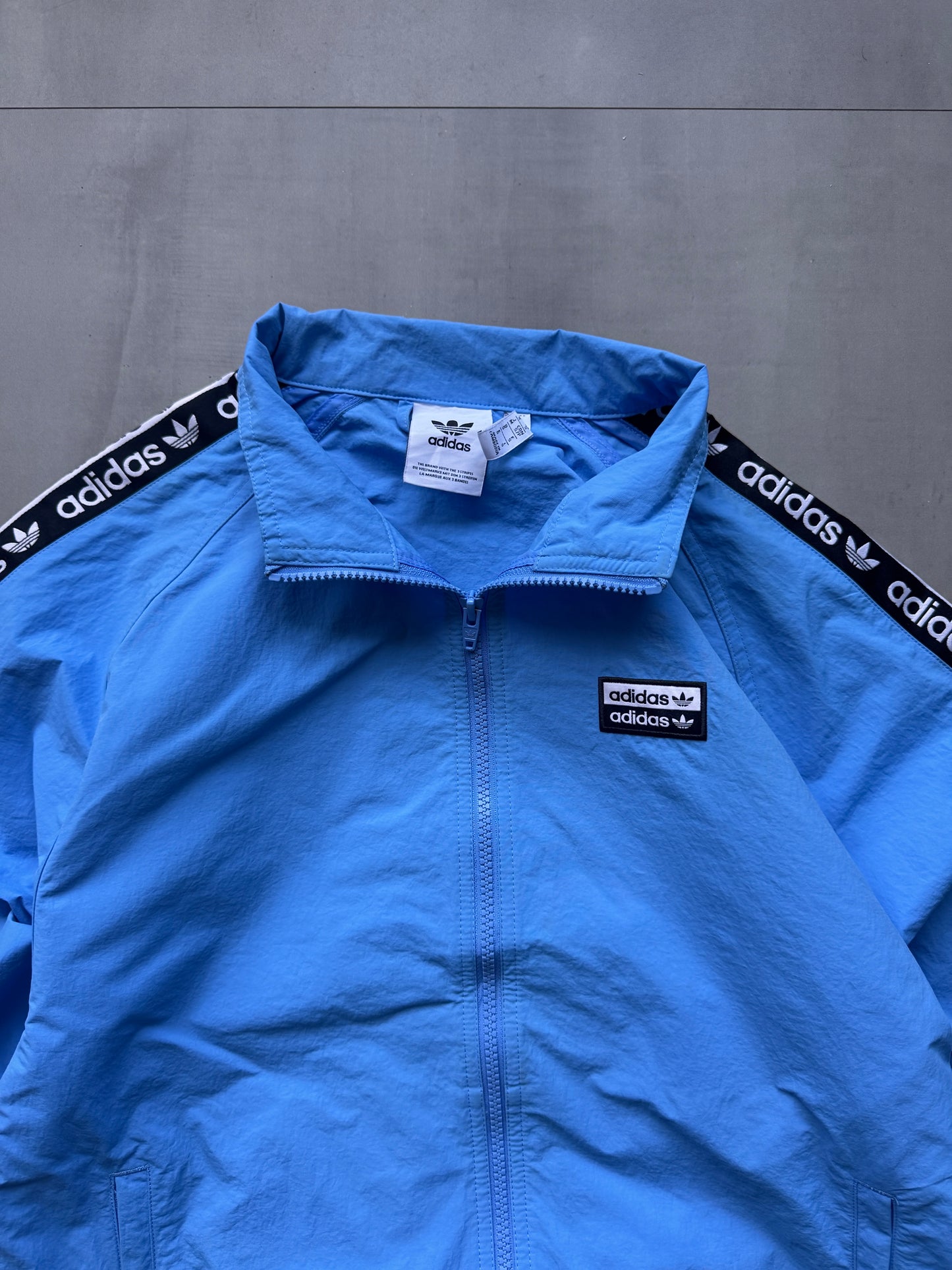VINTAGE ADIDAS LIGHT BLUE TRACK JACKET - S