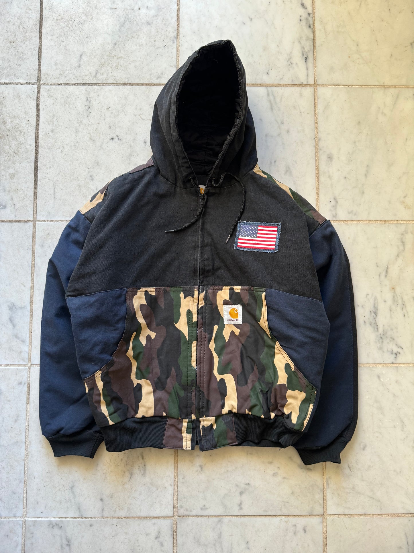CARHARTT REWORKED CAMO PATTERN ACTIVE JACKET - SMALL