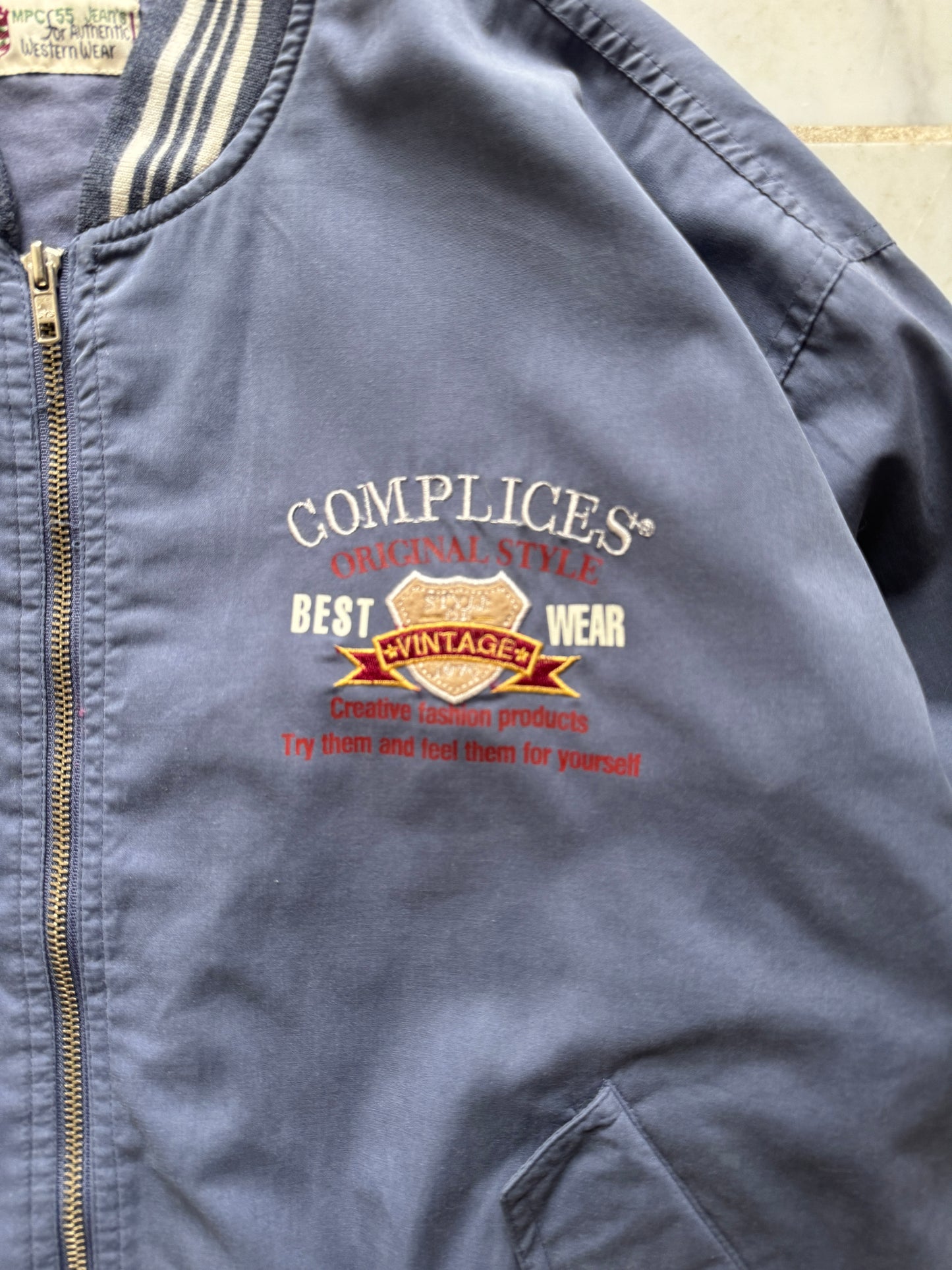 COMPLICES BLUE BOMBER - MEDIUM