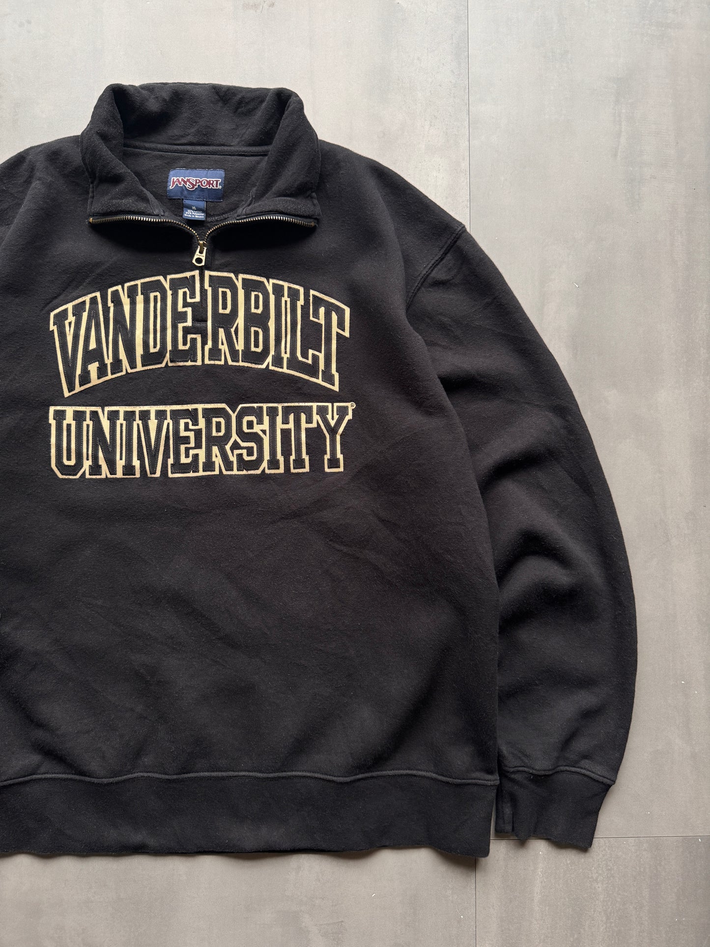 VINTAGE JANSPORT VANDERBILT UNIVERSITY BLACK 1/4 ZIP SWEATER - XL