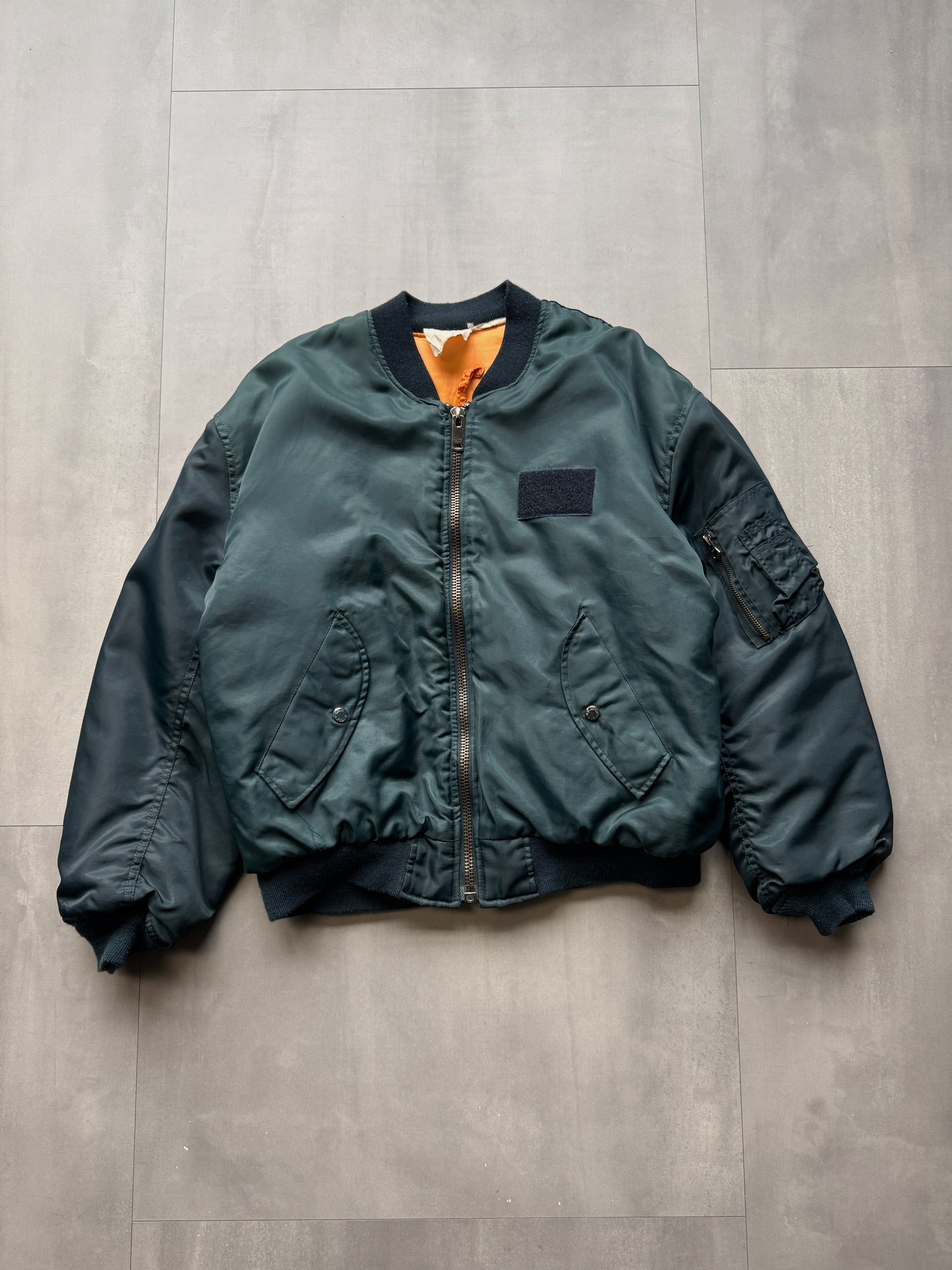 VINTAGE AVIREX LTD. NAVY M1 BOMBER JACKET - LARGE
