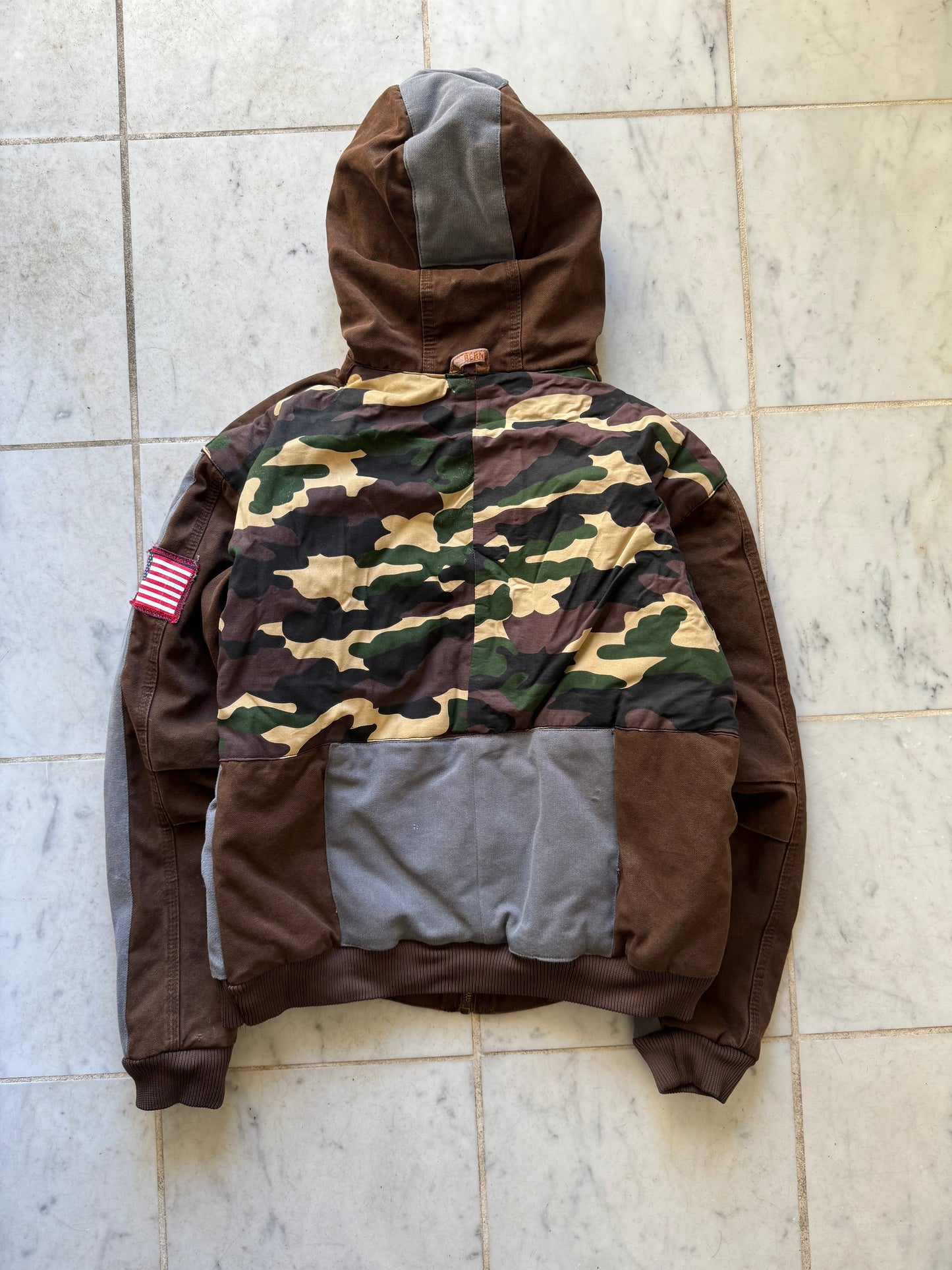 CARHARTT REWORKED CAMO PATTERN ACTIVE JACKET - MEDIUM