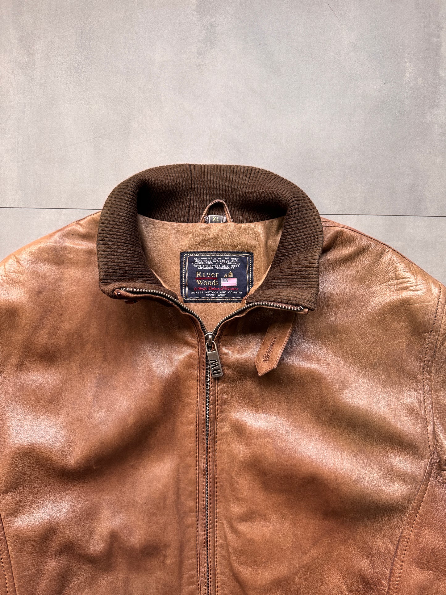 VINTAGE RIVERWOOD BROWN LEATHER JACKET - LARGE