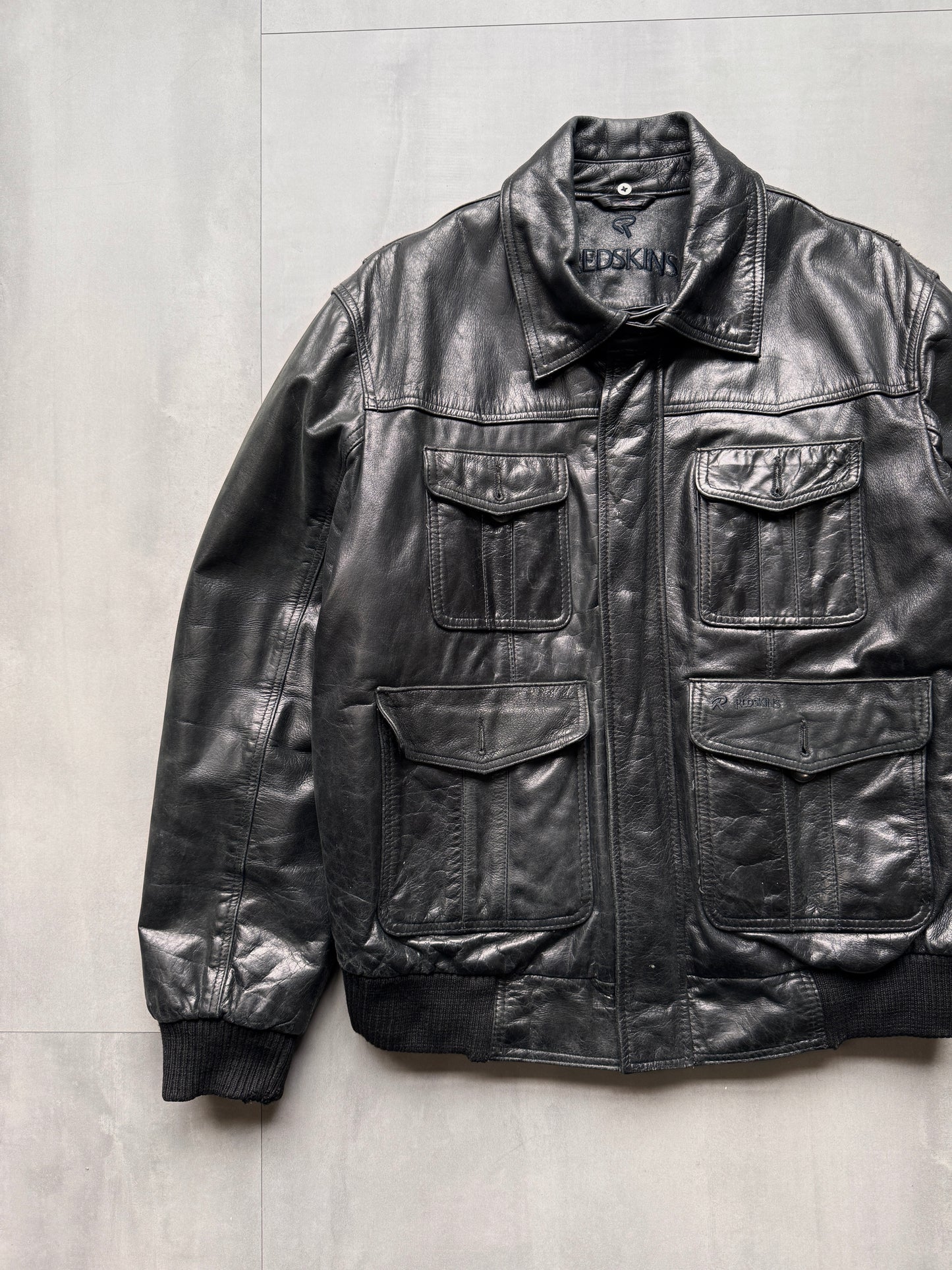 VINTAGE REDSKINS BLACK LEATHER JACKET - LARGE