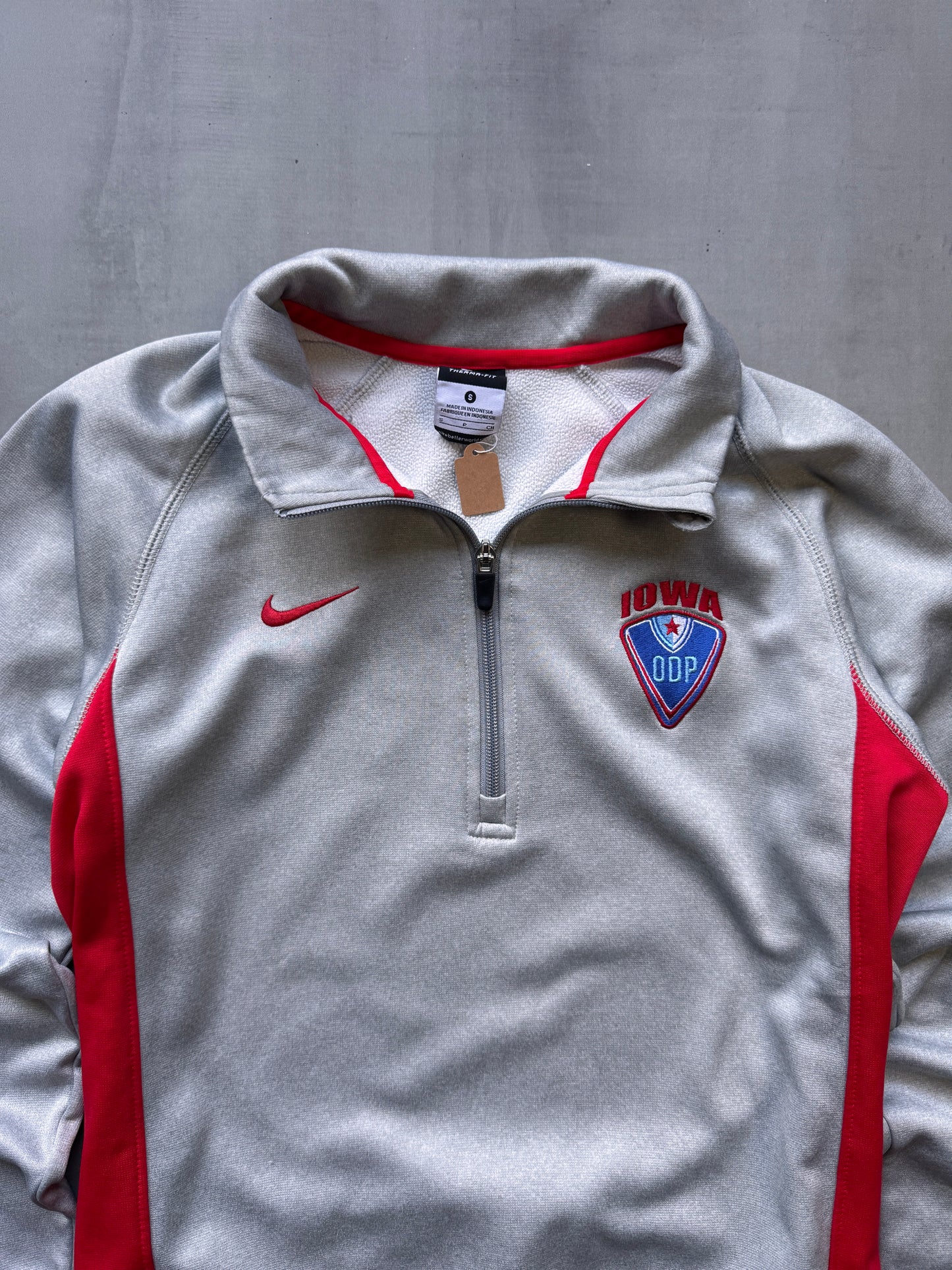 VINTAGE NIKE IOWA ODP GREY 1/4 ZIP SWEATER - XSMALL