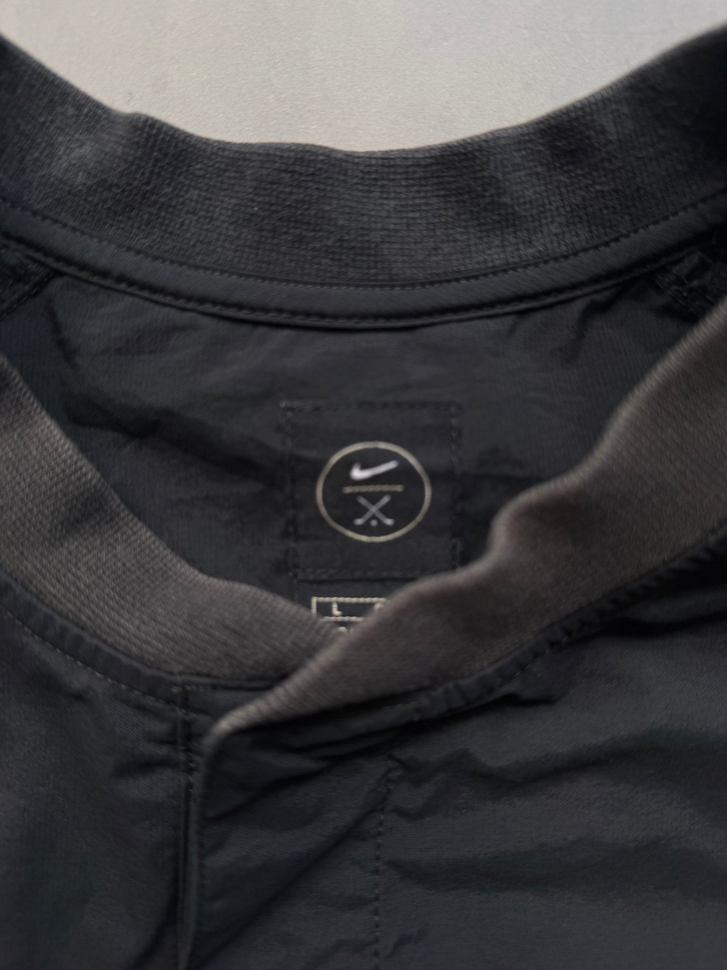 VINTAGE NIKE GOLF BLACK WINDBREAKER - L