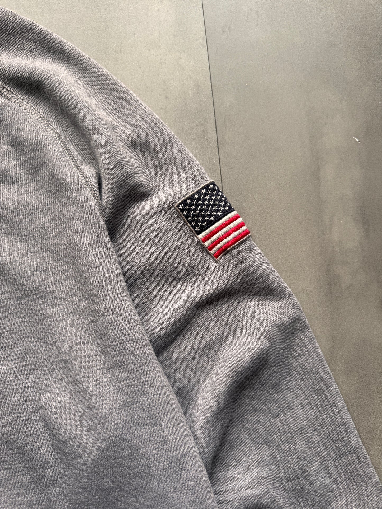 VINTAGE GAP USA GREY LONGSLEEVE - L