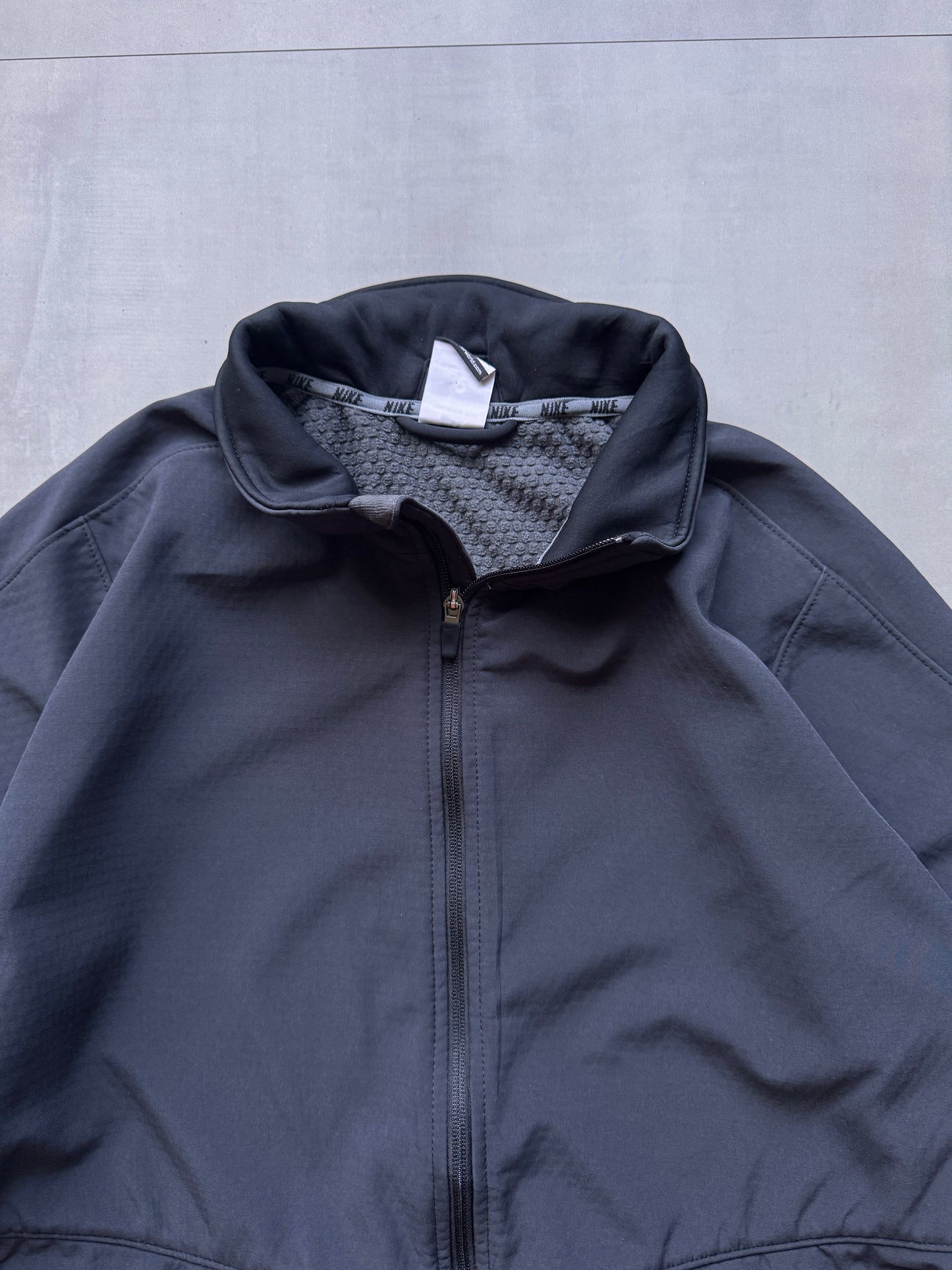 VINTAGE NIKE BLACK TRACK JACKET - XL