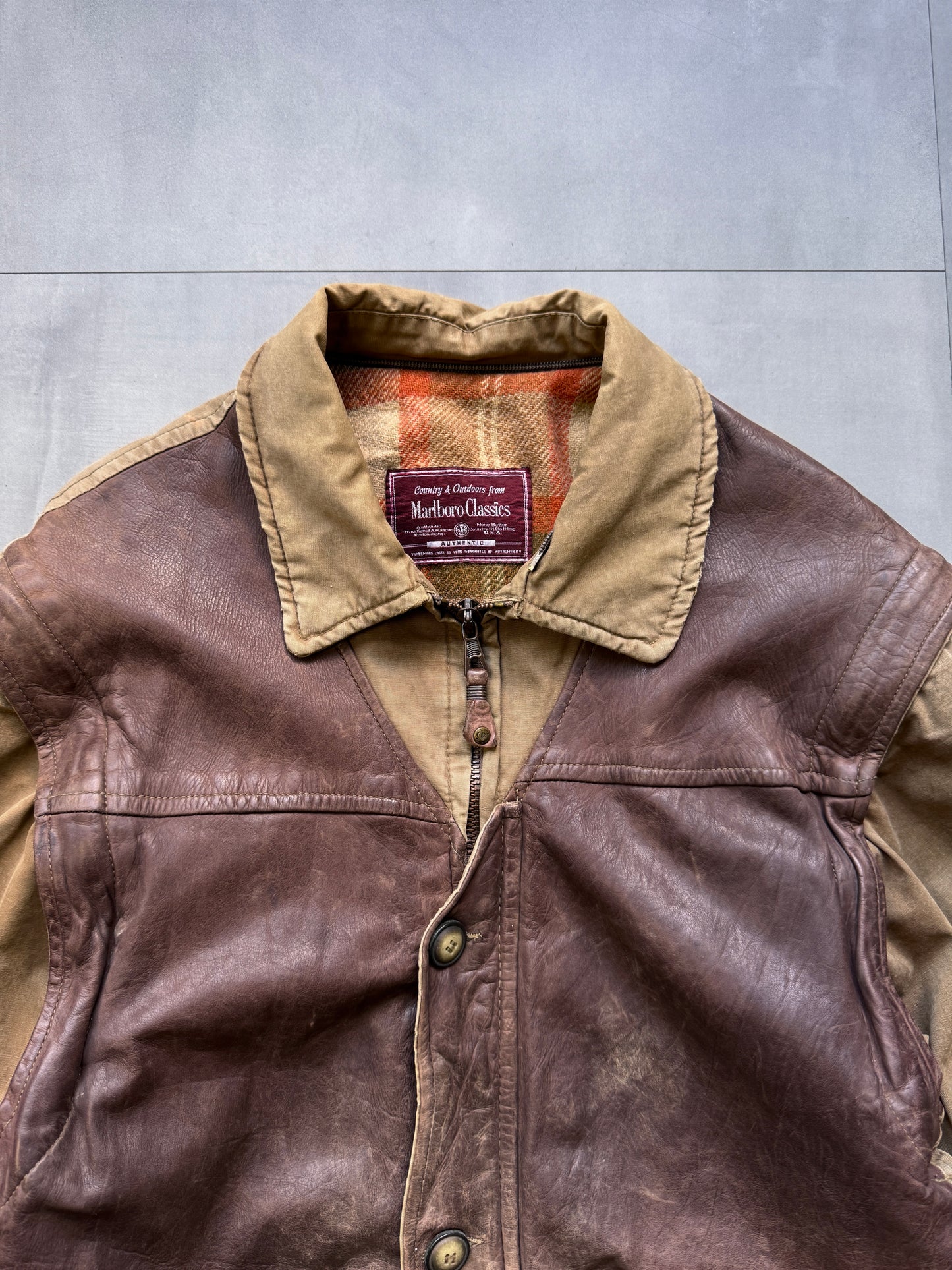 VINTAGE MARLBORO CLASSICS LEATHER JACKET - LARGE