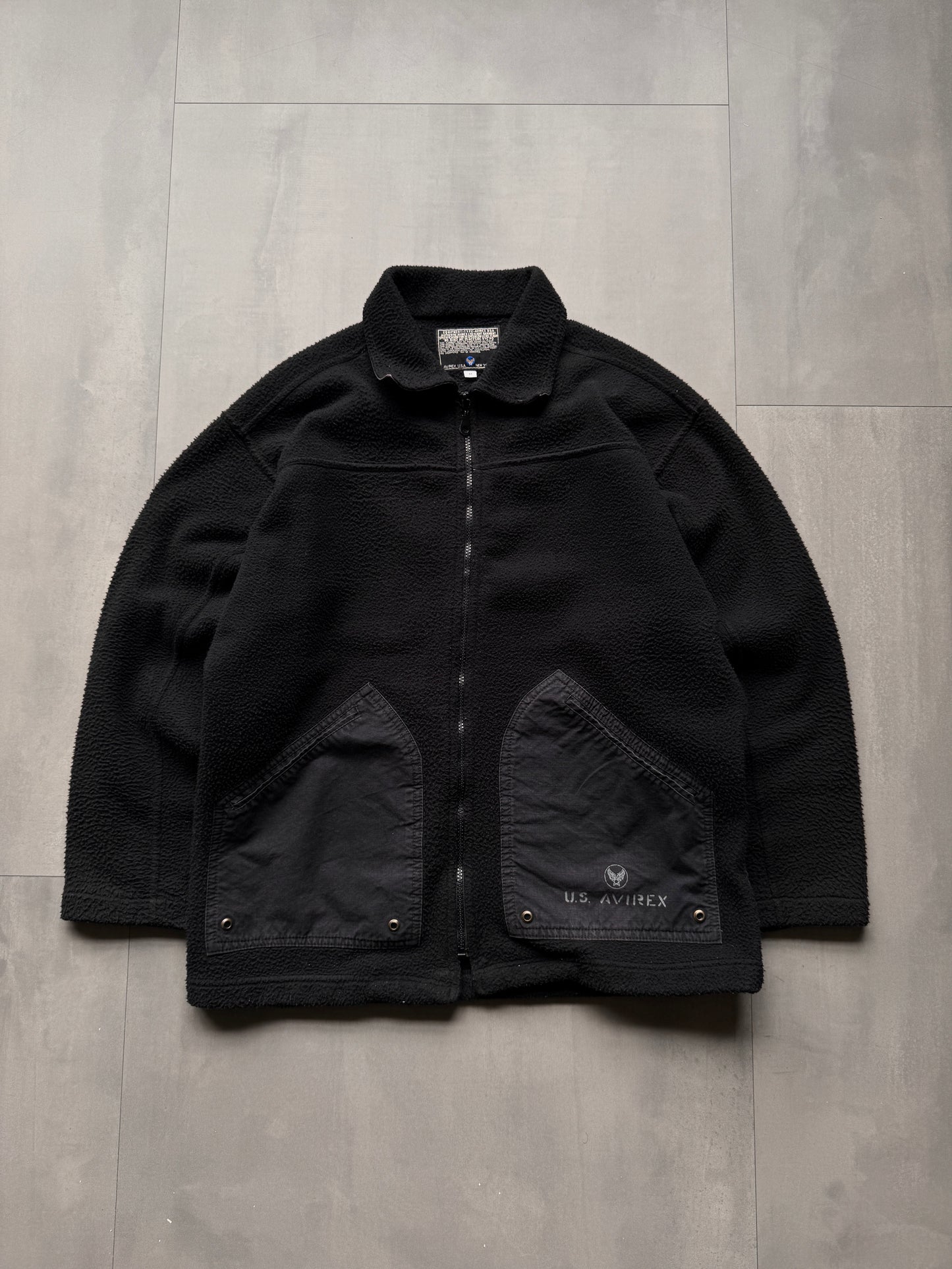 AVIREX U.S.A. FLIGHT GARMENT BLACK FLEECE - MEDIUM