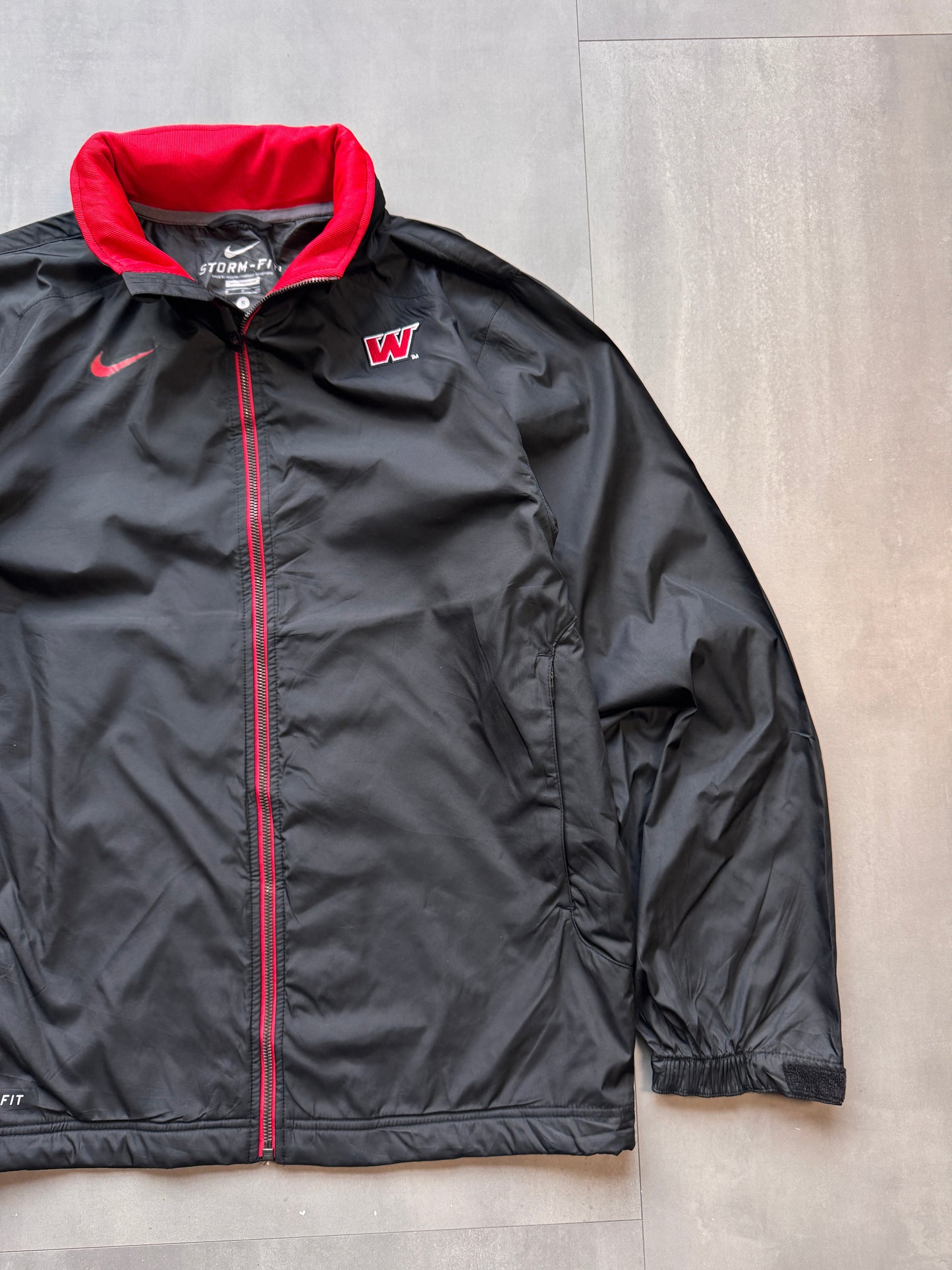 VINTAGE NIKE BLACK/RED TRACK JACKET - S