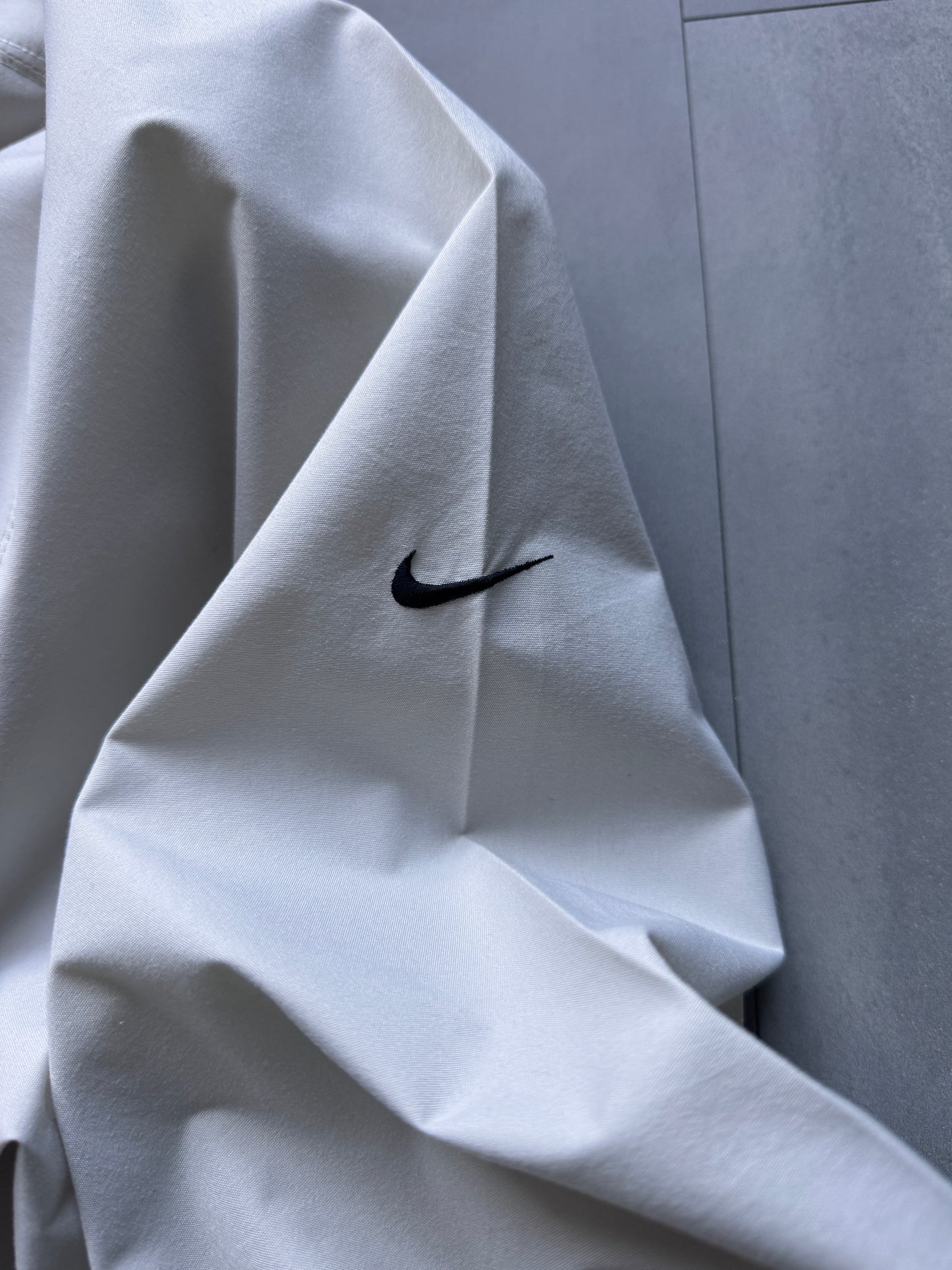 VINTAGE NIKE CREAM WINDBREAKER - XL