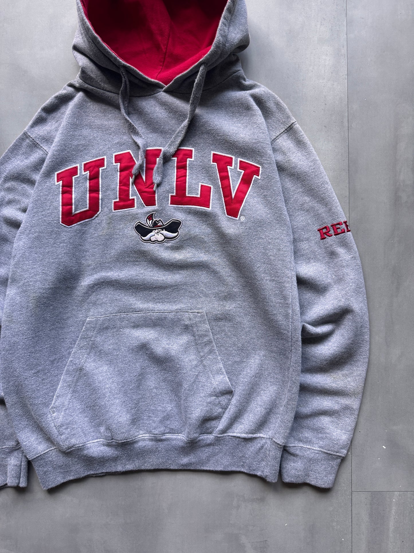 VINTAGE UNIVERSITY OF NEVADA LAS VEGAS GREY HOODIE - XS