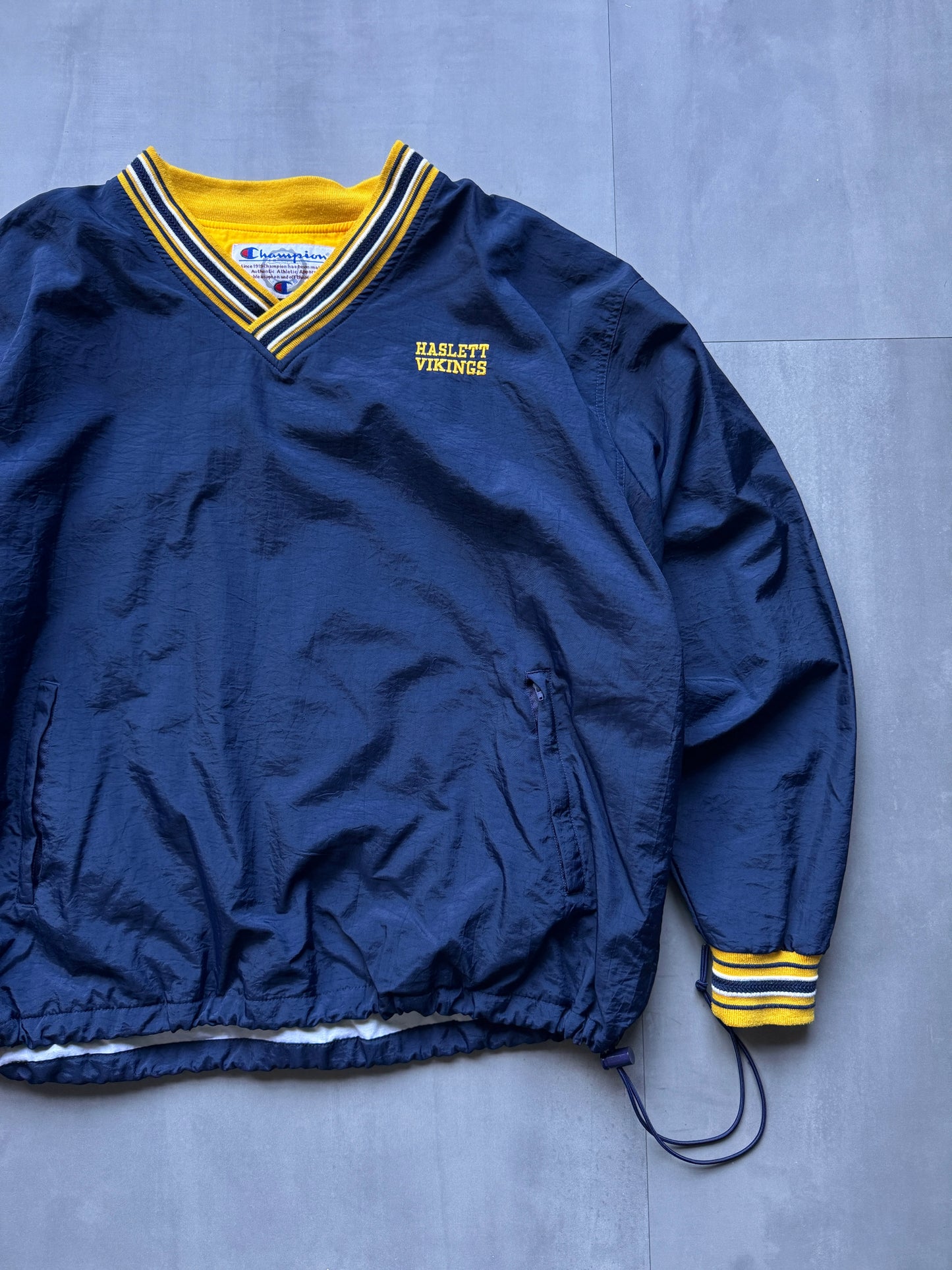 VINTAGE CHAMPION HASLETT VIKINGS NAVY WINDBREAKER - XL