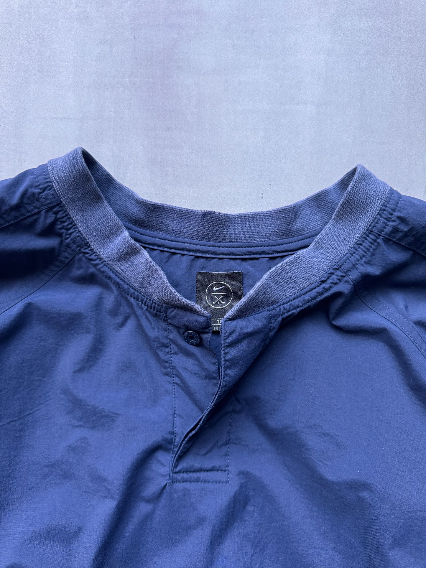 VINTAGE NIKE GOLF NAVY WINDBREAKER - XL
