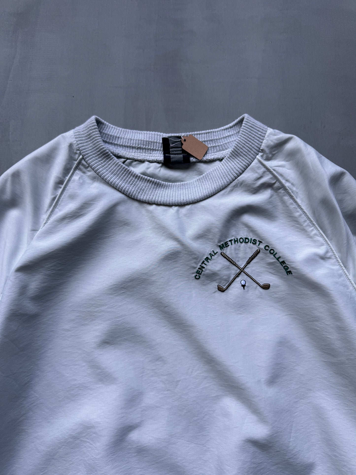 VINTAGE NIKE GOLD CENTRAL METHODIST CREAM WINDBREAKER - M