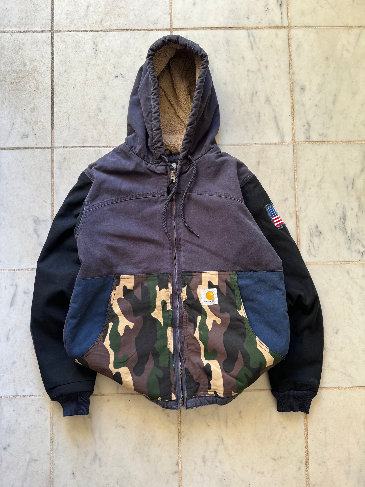 CARHARTT REWORKED CAMO PATTERN ACTIVE JACKET - SMALL