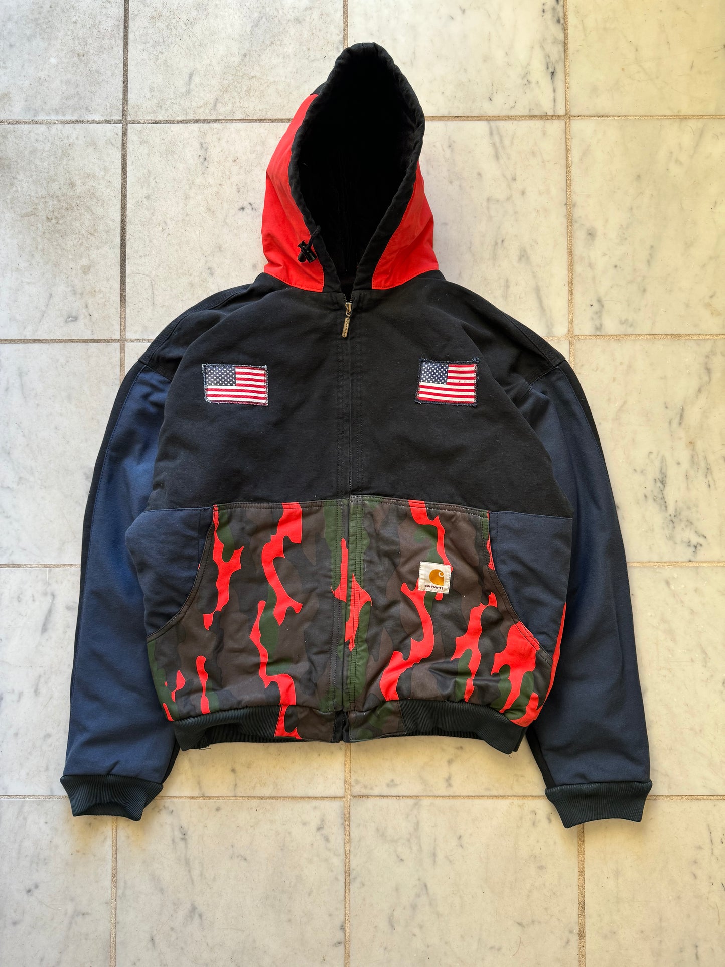 CARHARTT REWORKED CAMO PATTERN ACTIVE JACKET - LARGE