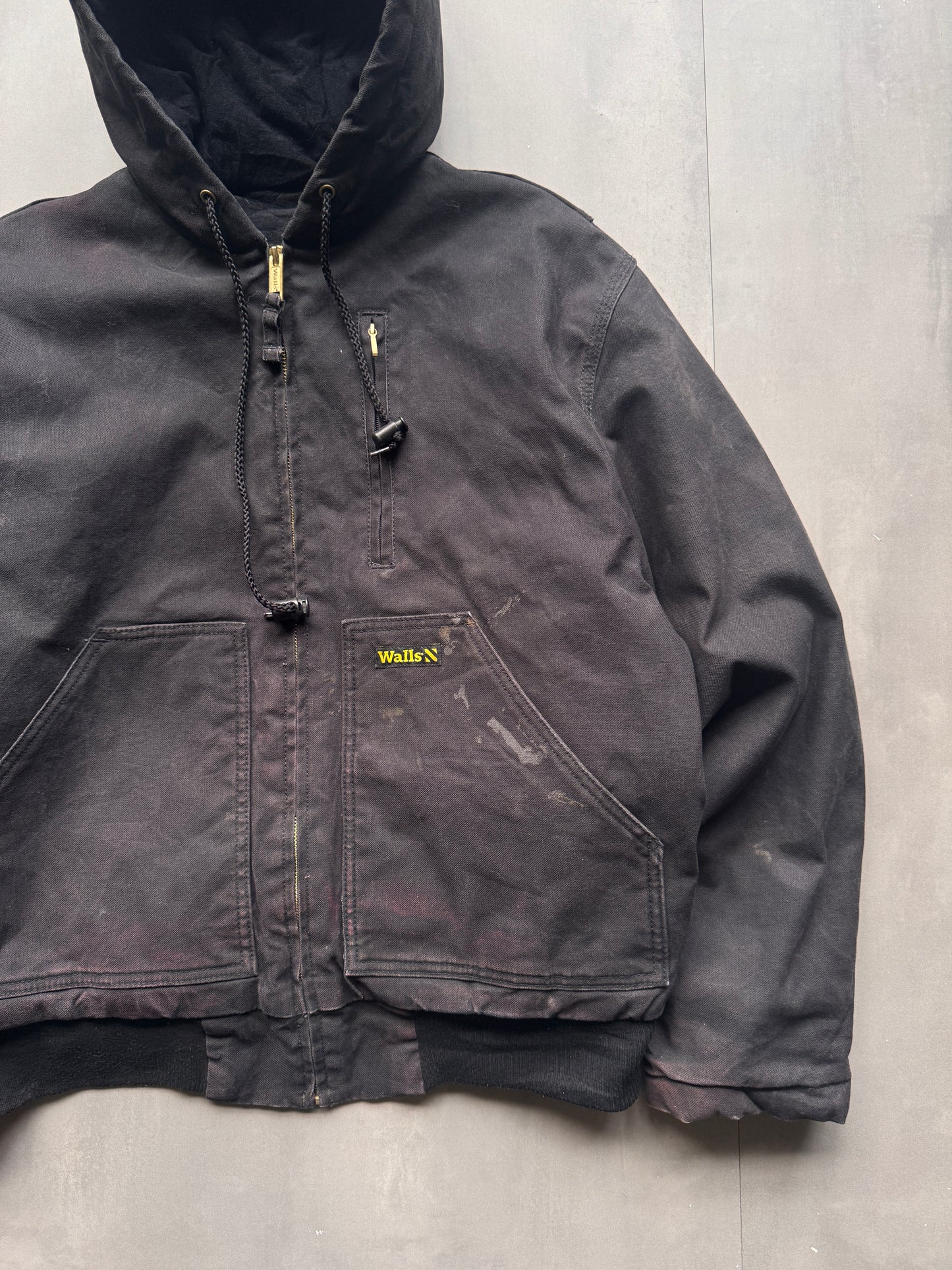 VINTAGE WALLS BLACK ACTIVE JACKET - M