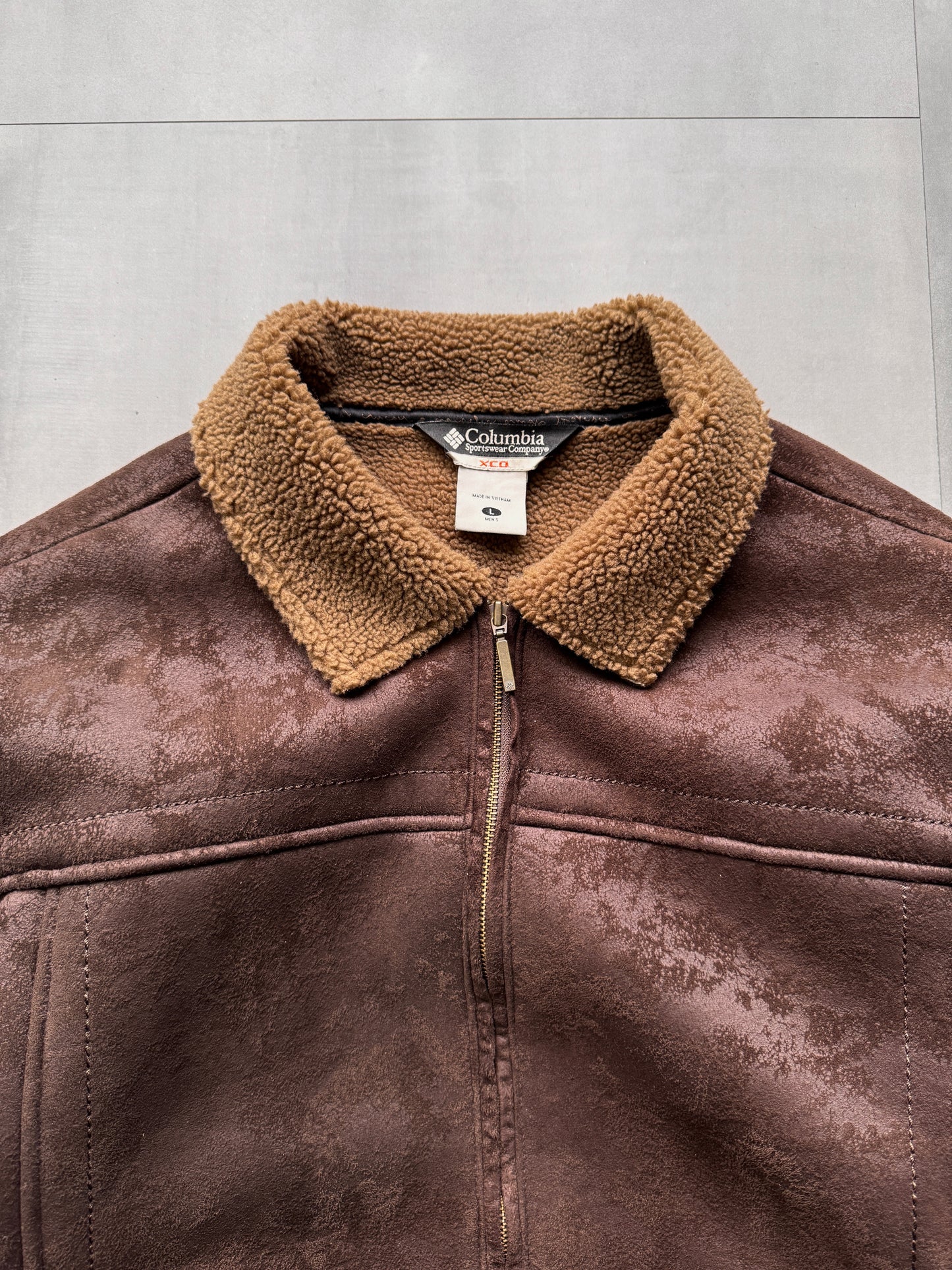 VINTAGE COLUMBIA SHERPA LINED SUEDE JACKET - XLARGE