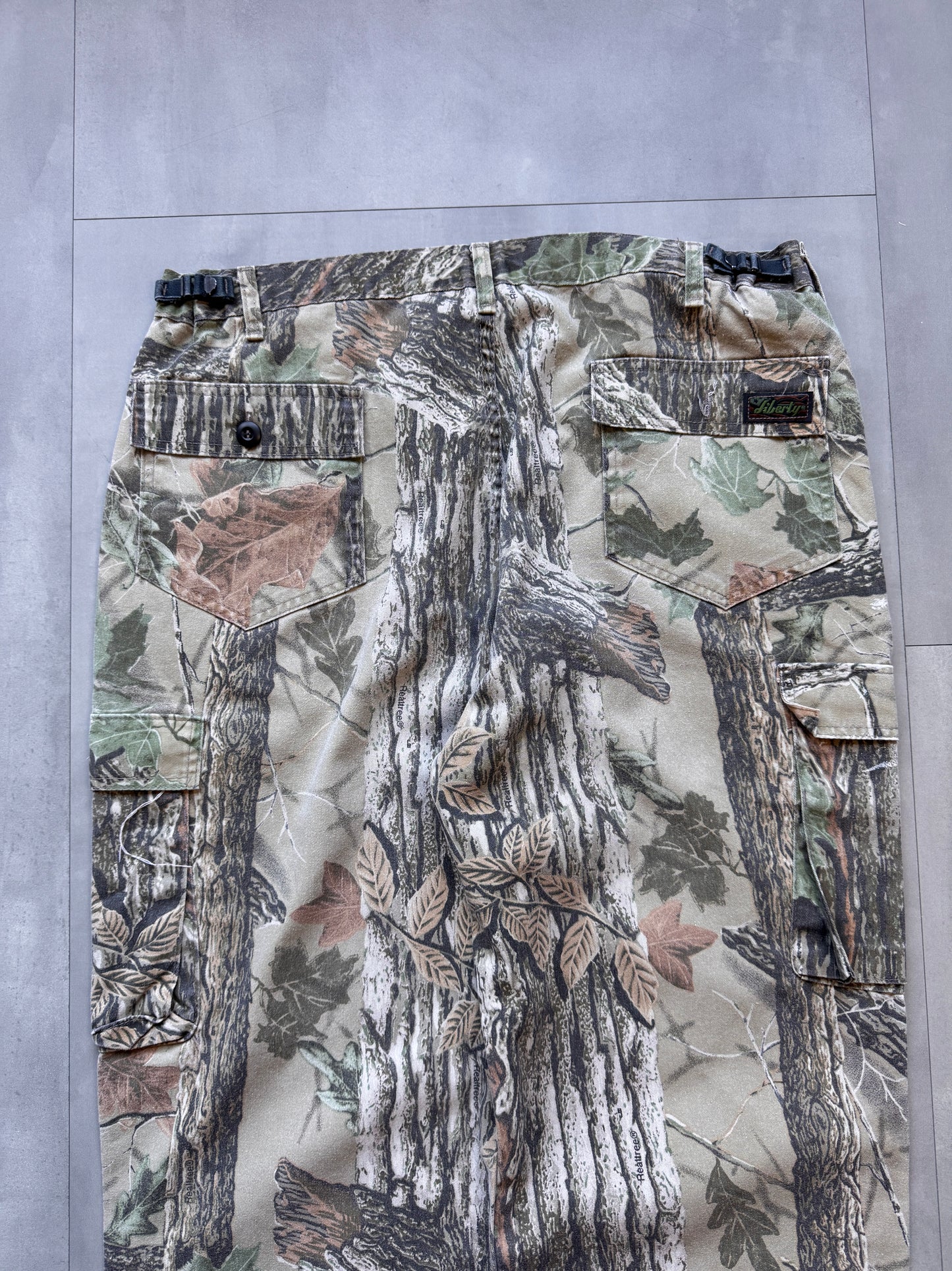 VINTAGE LIBERTY REALTREE CARGO PANTS - L34