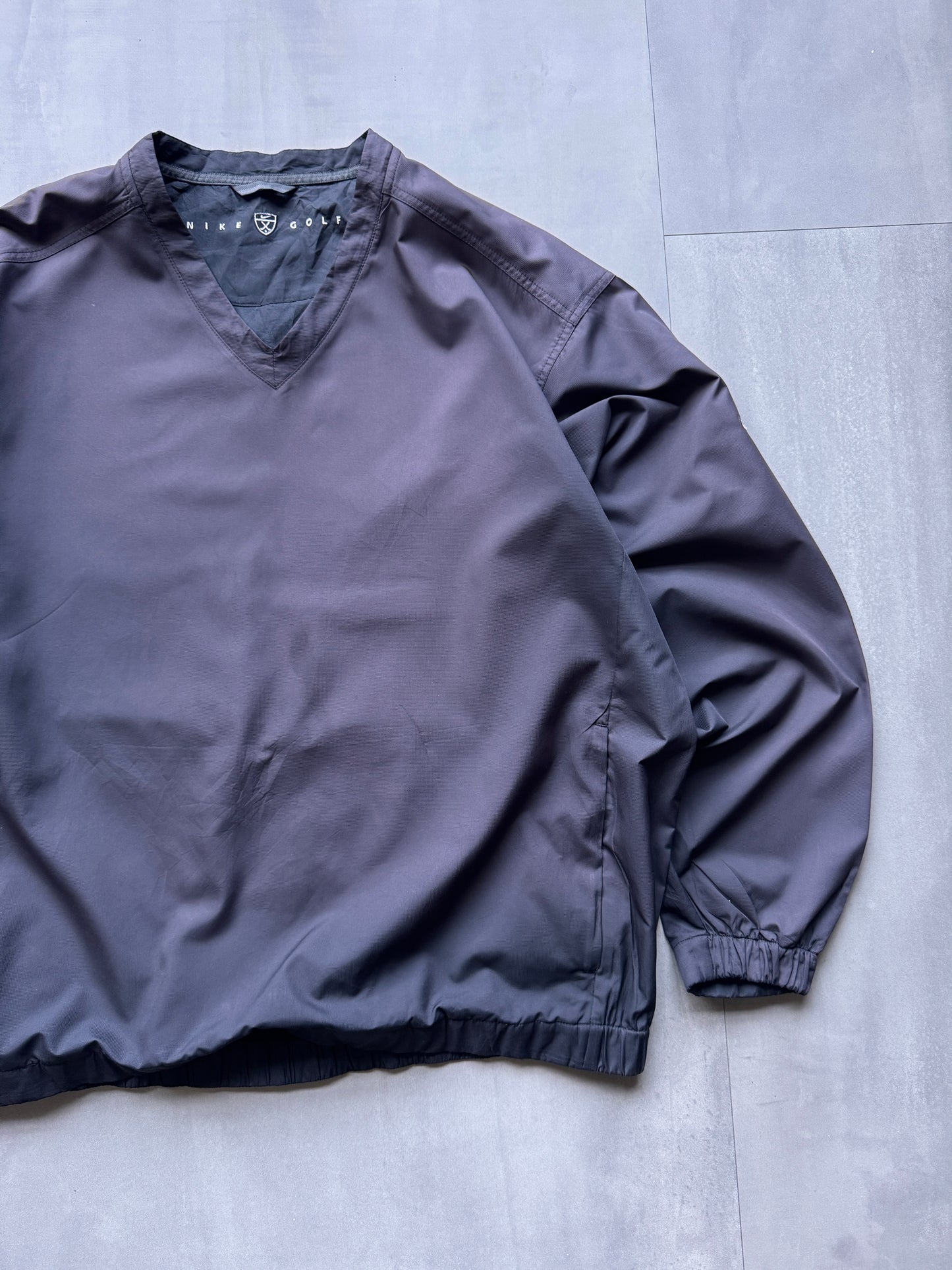 VINTAGE NIKE GOLF DARK GREY WINDBREAKER - L