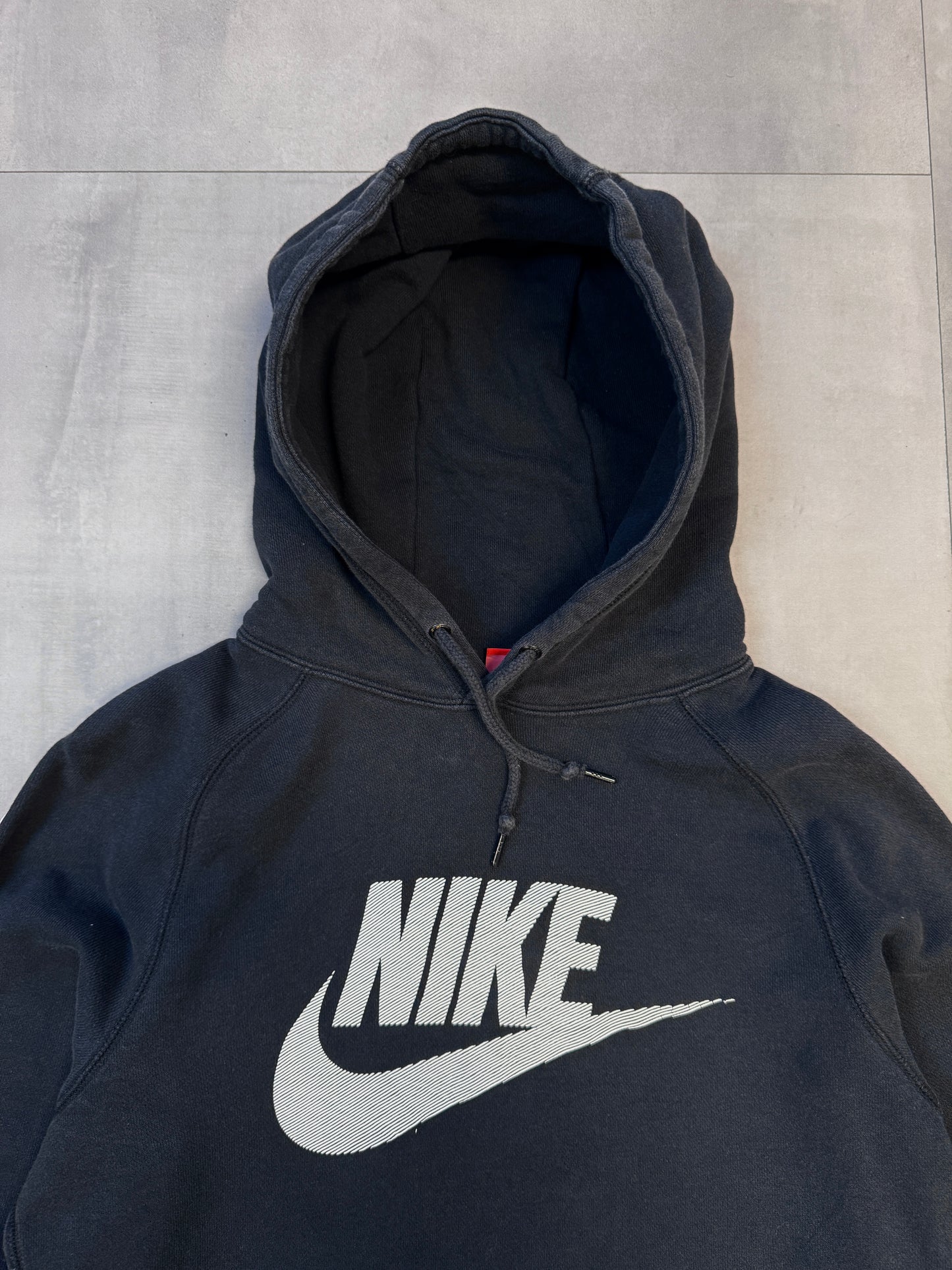 NIKE LOGO BLACK HOODIE - SMALL