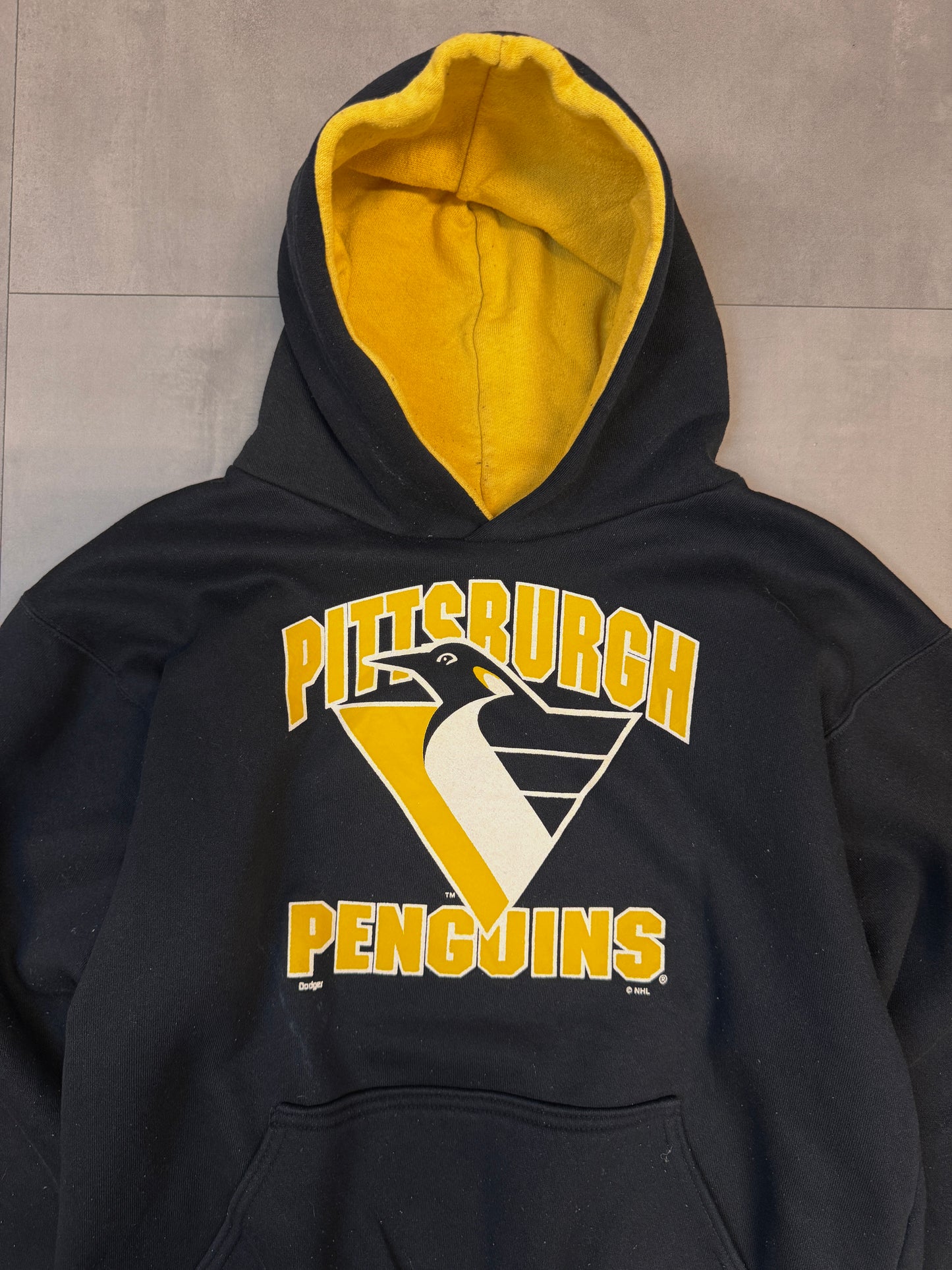 NHL PITTSBURGH PENGUINS BLACK HOODIE - SMALL