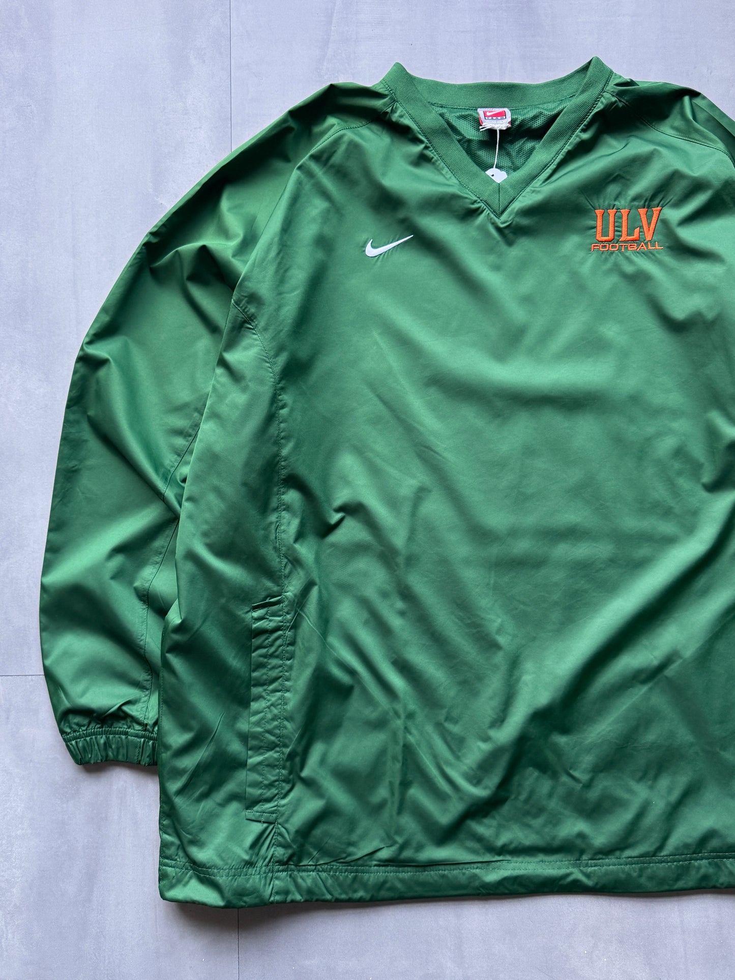 VINTAGE NIKE UNIVERSITY OF LAS VEGAS DARK GREEN WINDBREAKER - 3XL
