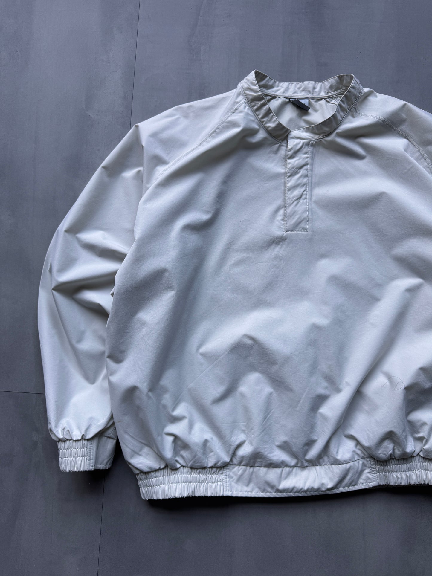 VINTAGE NIKE CREAM WINDBREAKER - XL