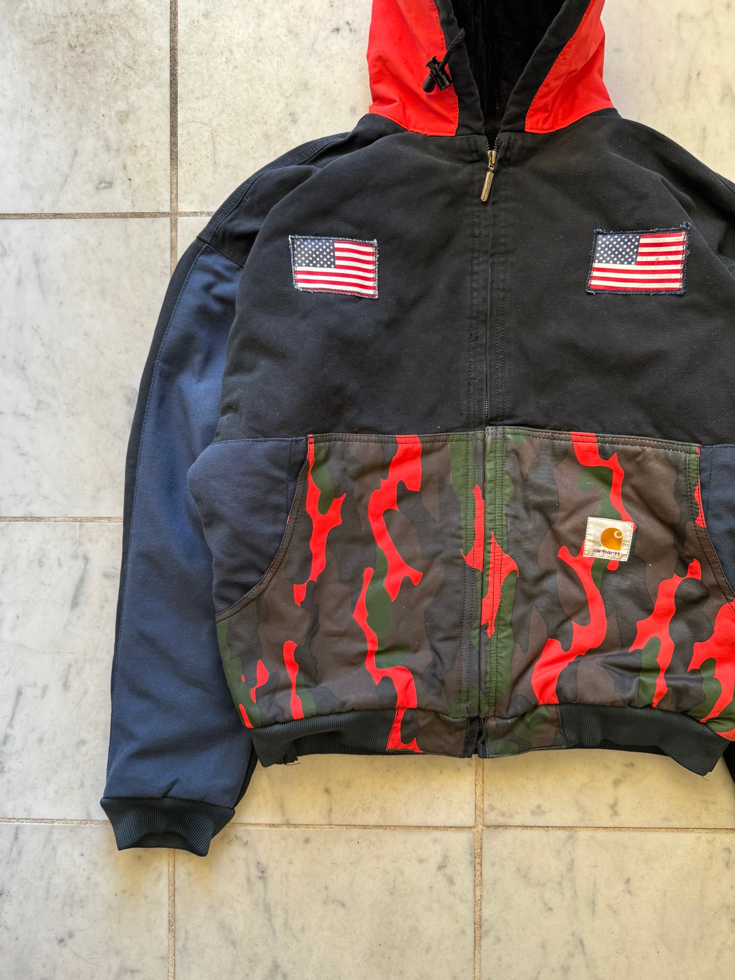 CARHARTT REWORKED CAMO PATTERN ACTIVE JACKET - LARGE