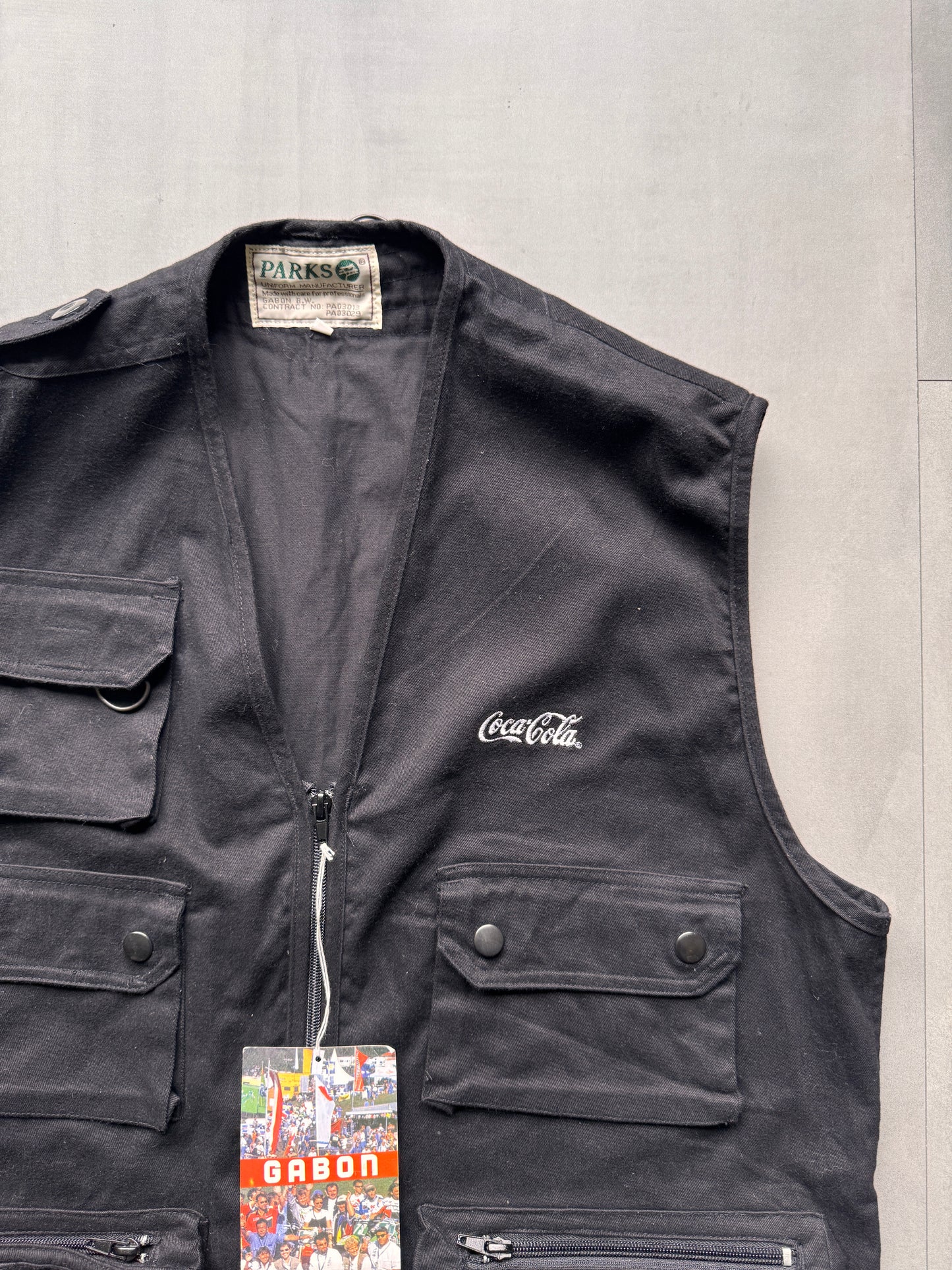 COCA COLA BLACK FISHERMEN GILET - LARGE