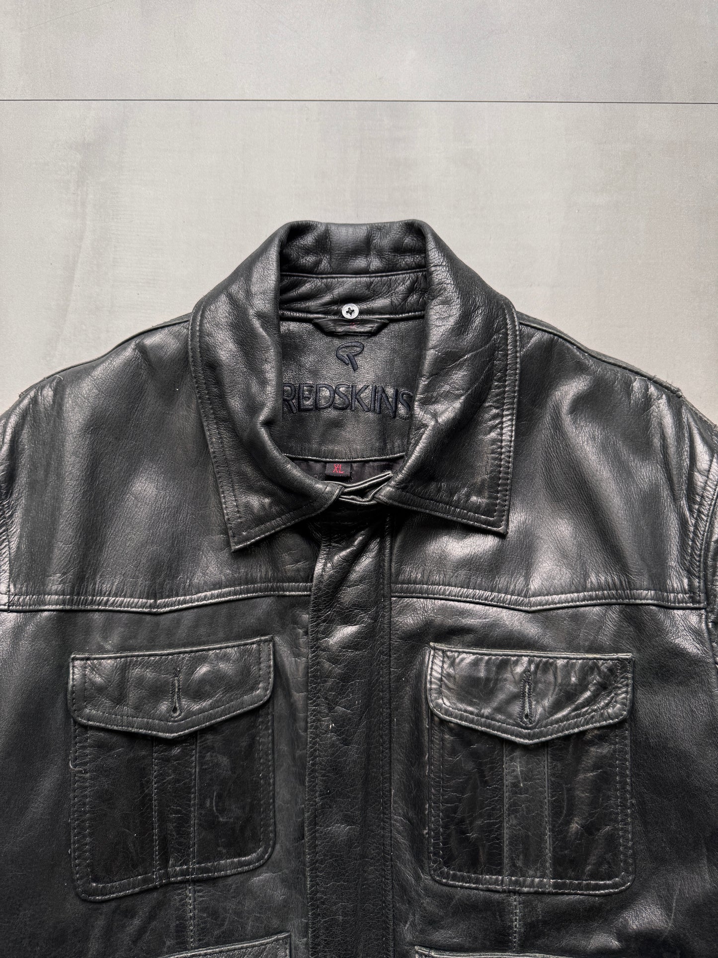 VINTAGE REDSKINS BLACK LEATHER JACKET - LARGE