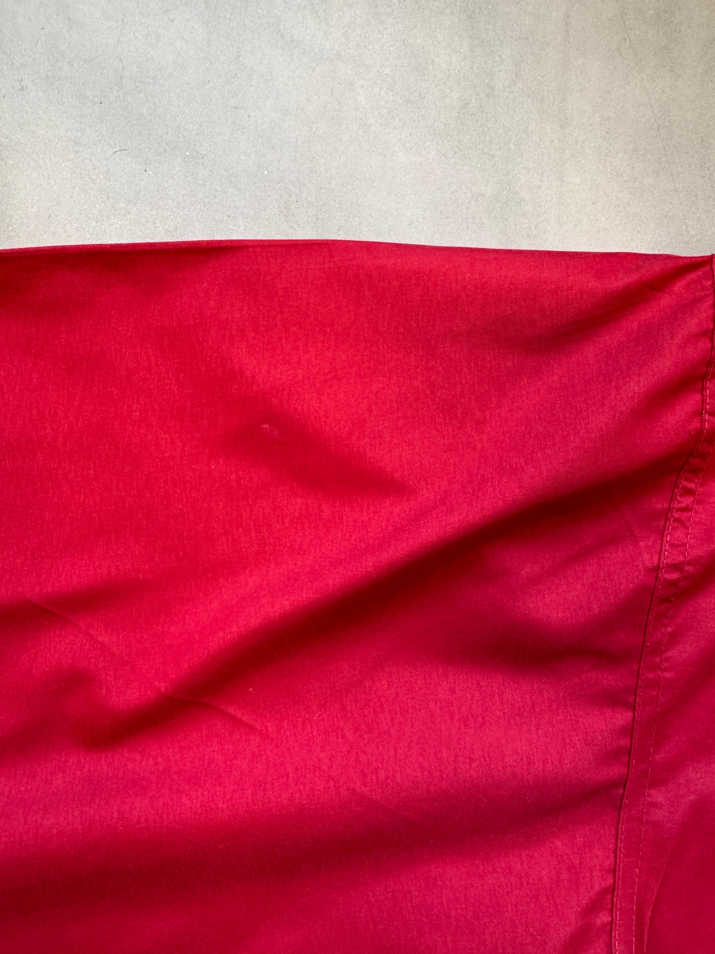 VINTAGE REEBOK COYOTES MAROON WINDBREAKER - XXL