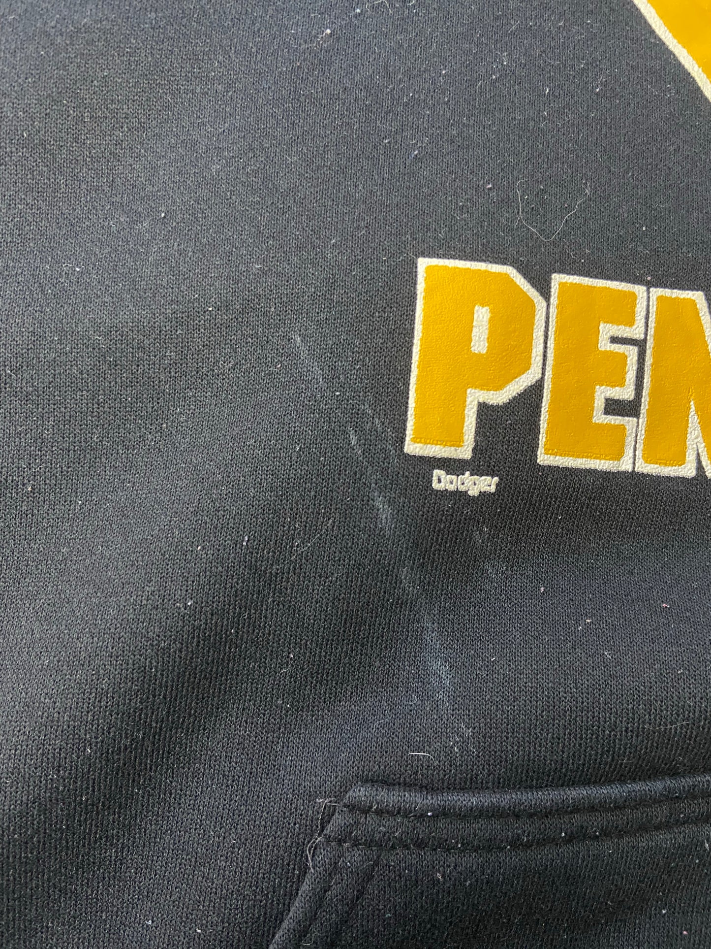 NHL PITTSBURGH PENGUINS BLACK HOODIE - SMALL