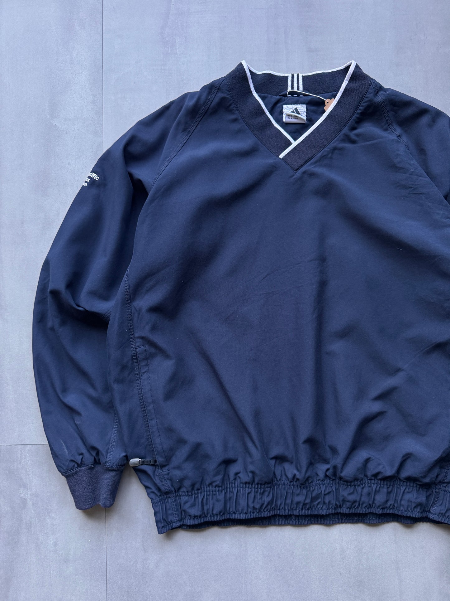VINTAGE ADIDAS NAVY WINDBREAKER - M