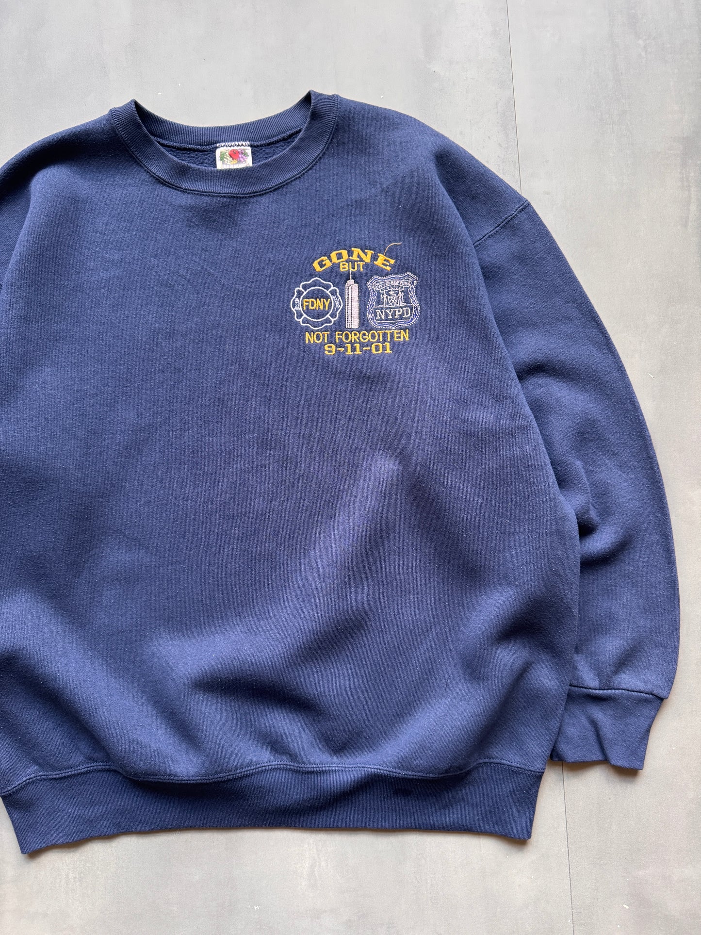 VINTAGE 9/11 MEMORIAL NAVY SWEATER - L