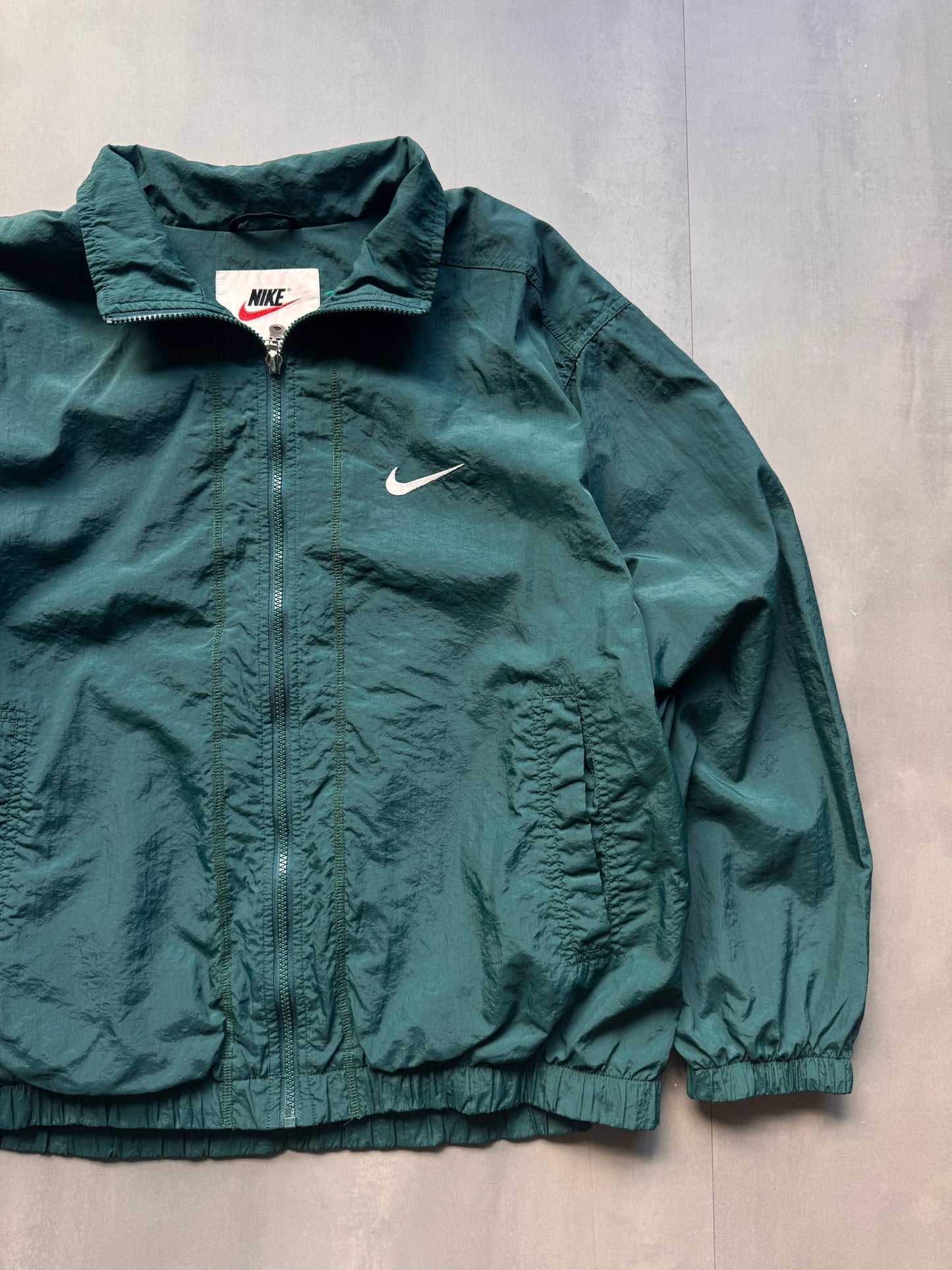 VINTAGE NIKE GREEN TRACK JACKET - L