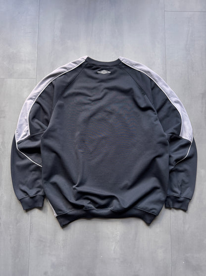 VINTAGE UMBRO BLACK SWEATER - L