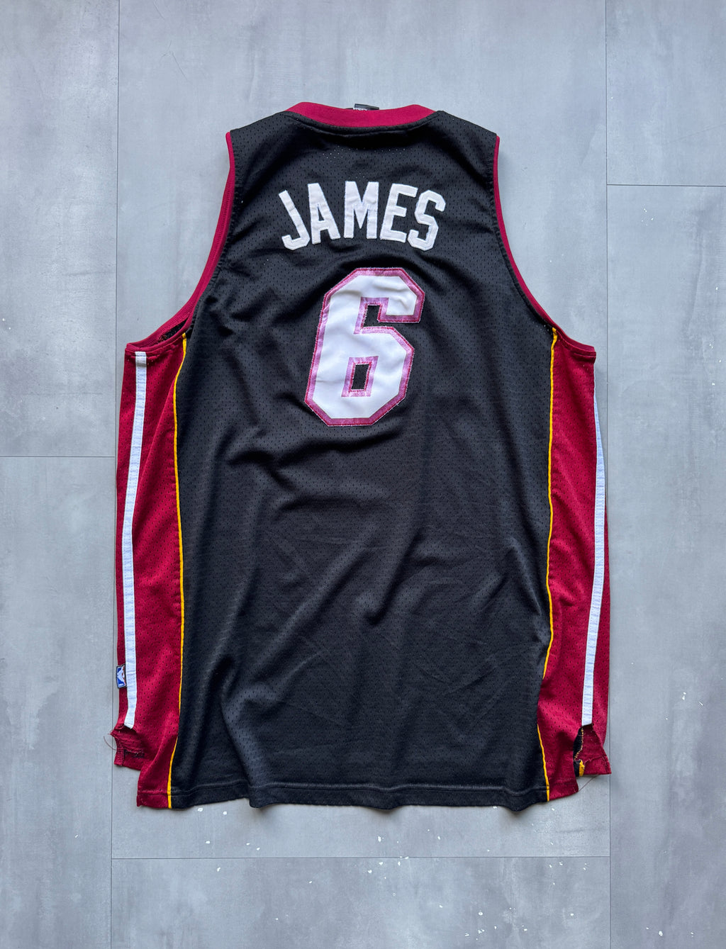 VINTAGE ADIDAS NBA MIAMI HEAT LEBRON JAMES BLACK JERSEY - XXL