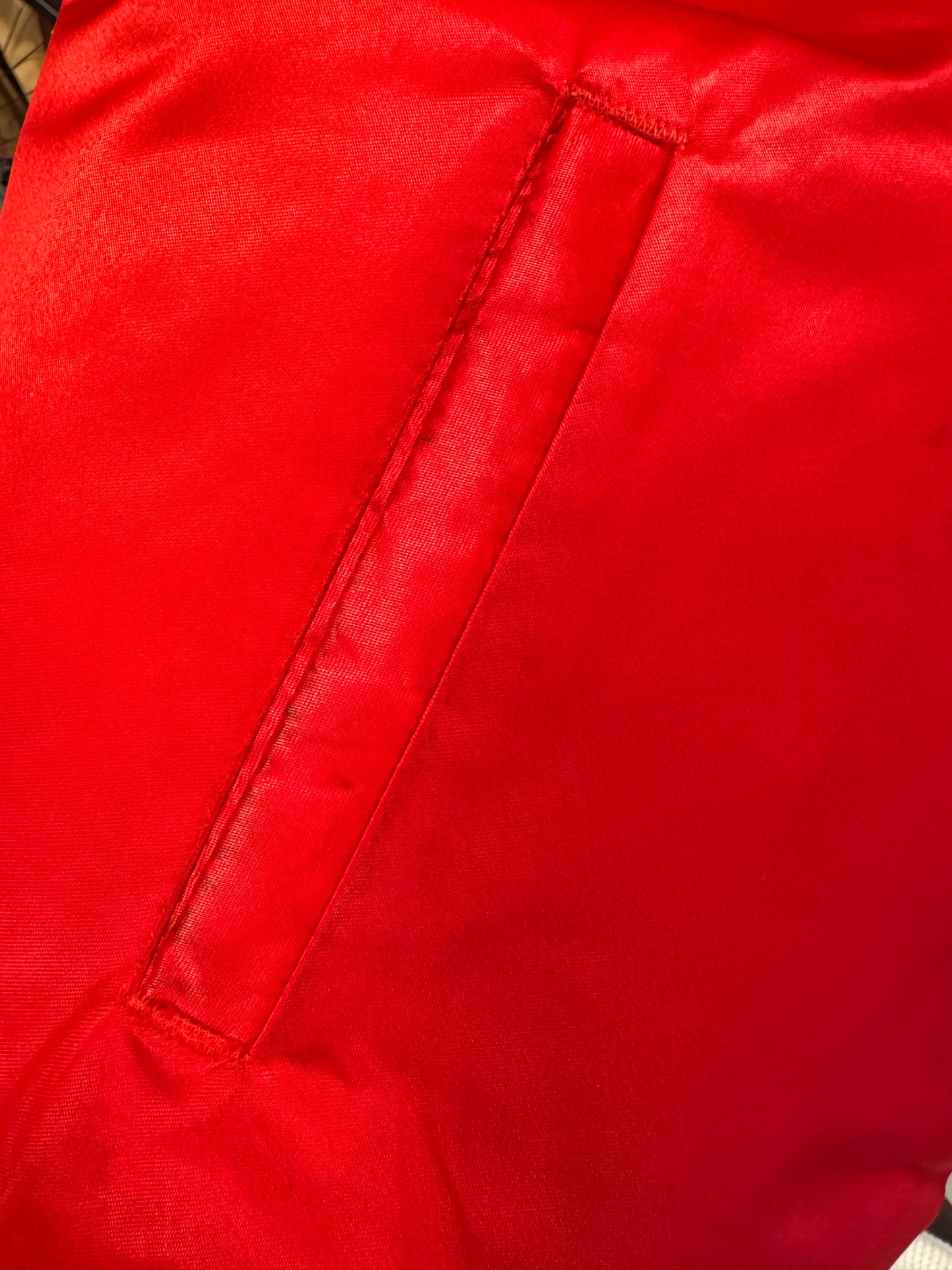 VINTAGE NHL STARTER DETROIT RED WINGS RED SATIN BOMBER JACKET - L