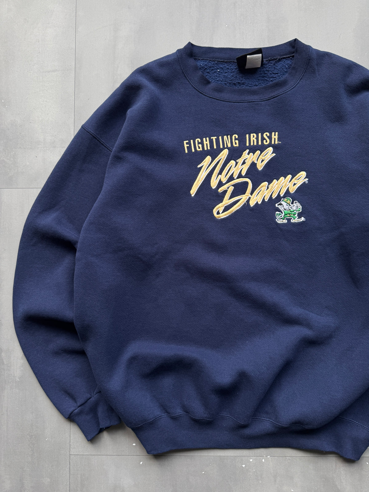 VINTAGE NOTRE DAME FIGHTING IRISH NAVY SWEATER - XL