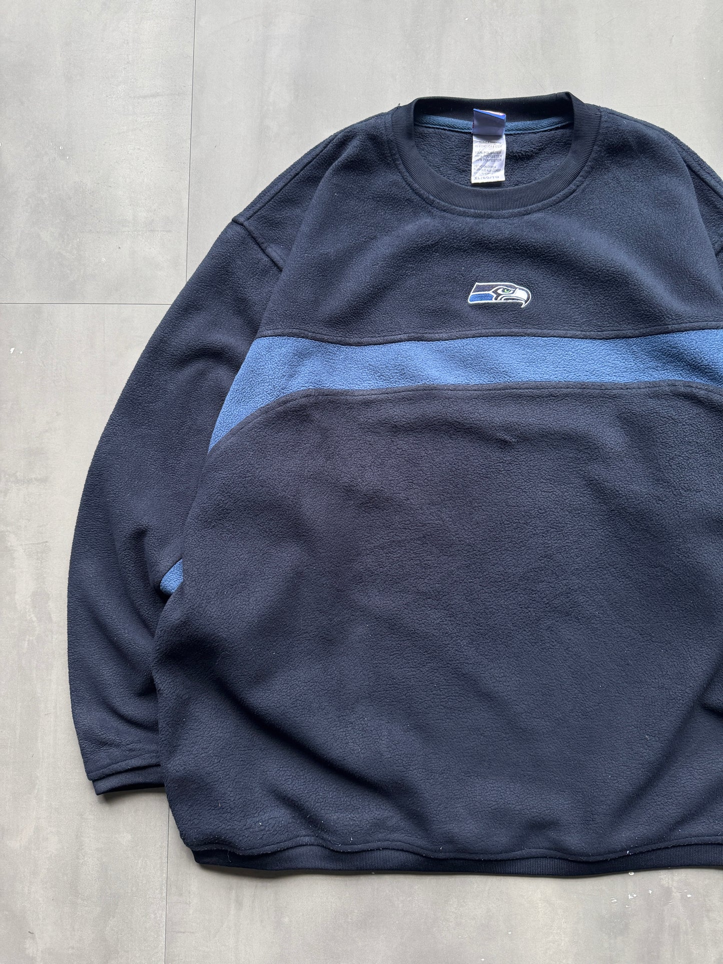 VINTAGE NFL SEATTLE SEAHAWKS NAVY SWEATER - XL