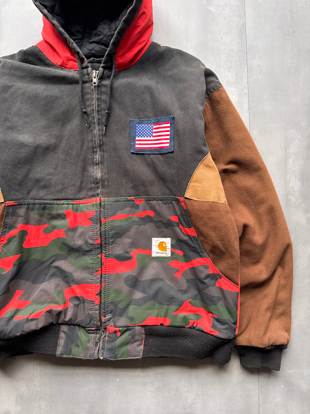 VINTAGE CARHARTT REWORKED CAMO PATTERN ACTIVE JACKET - L