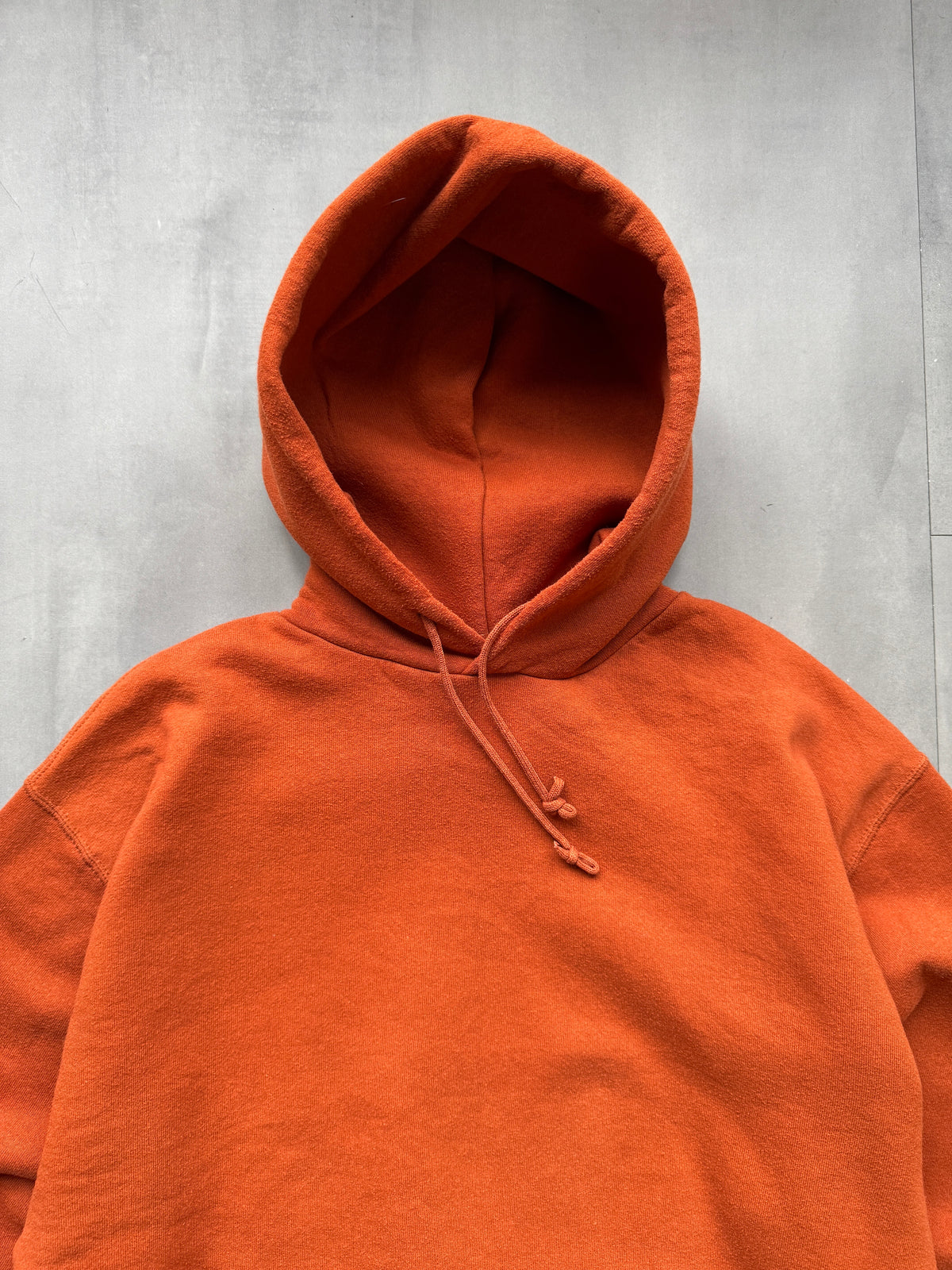 VINTAGE RUSSELL ATHLETICS ORANGE HOODIE - L