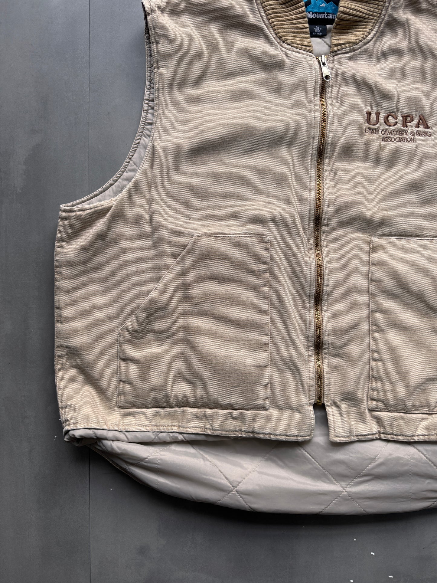 VINTAGE TRI-MOUNTAIN BEIGE WORK GILET - XL