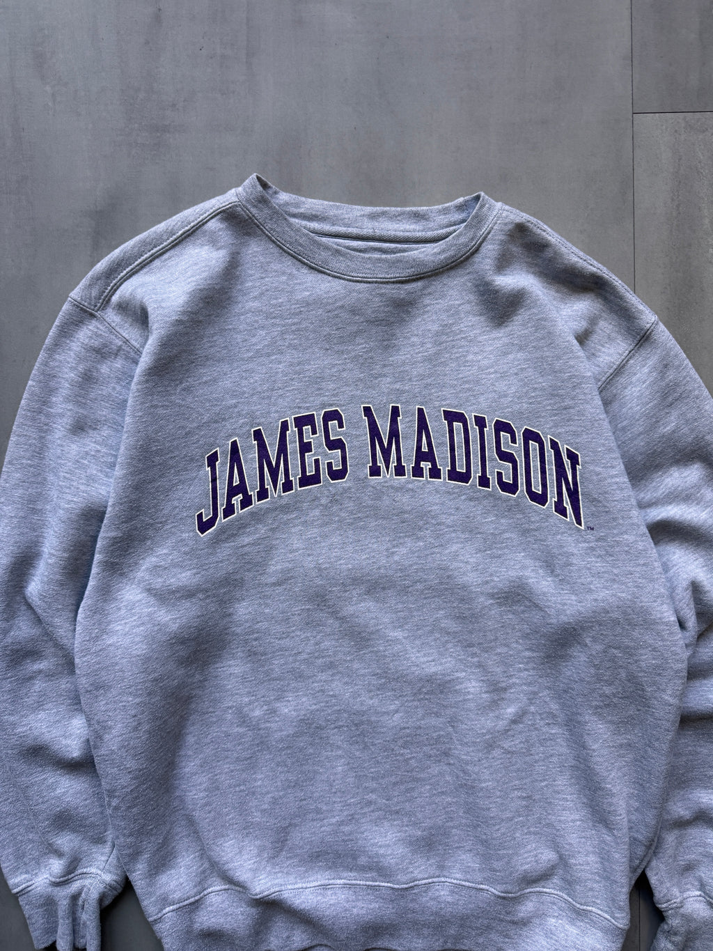 VINTAGE JANSPORT 'JAMES MADISON' GREY SWEATER - SMALL